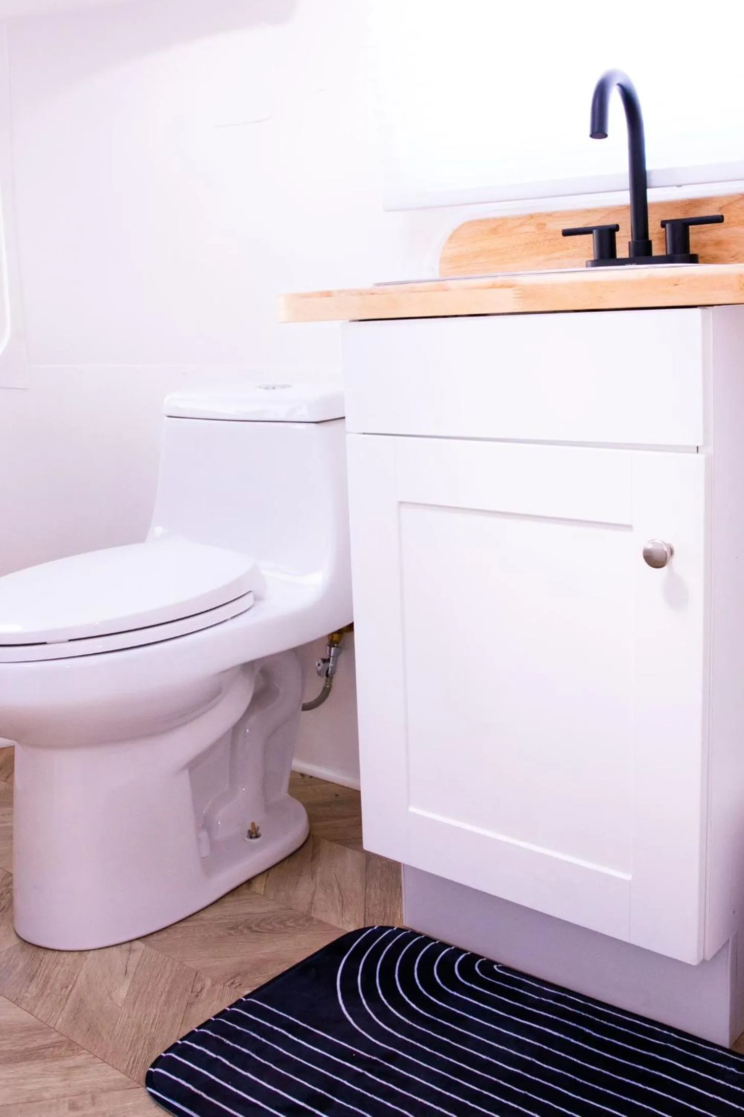 Bathroom in Corduroy Lodge