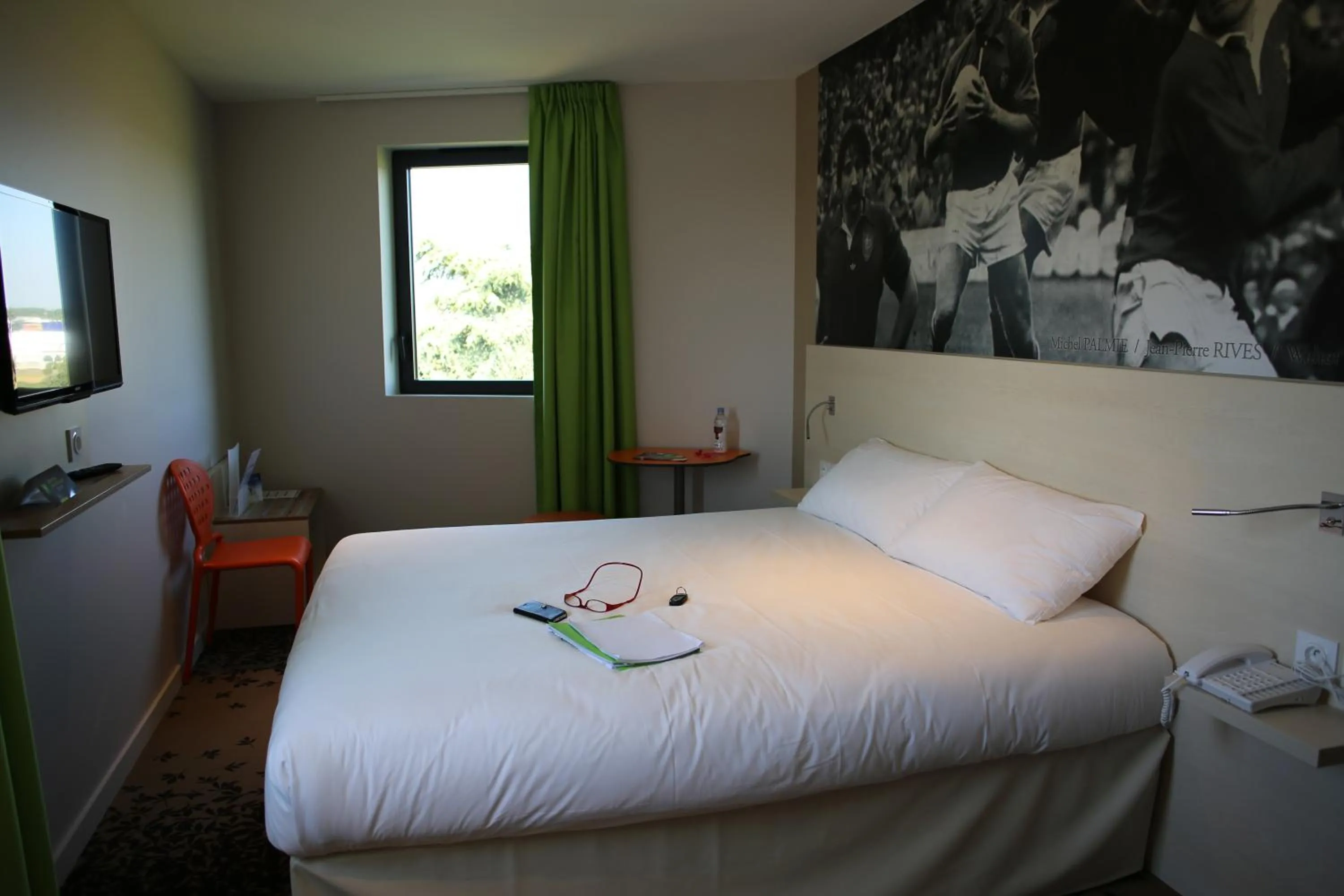 Bed in ibis styles Villeneuve Sur Lot
