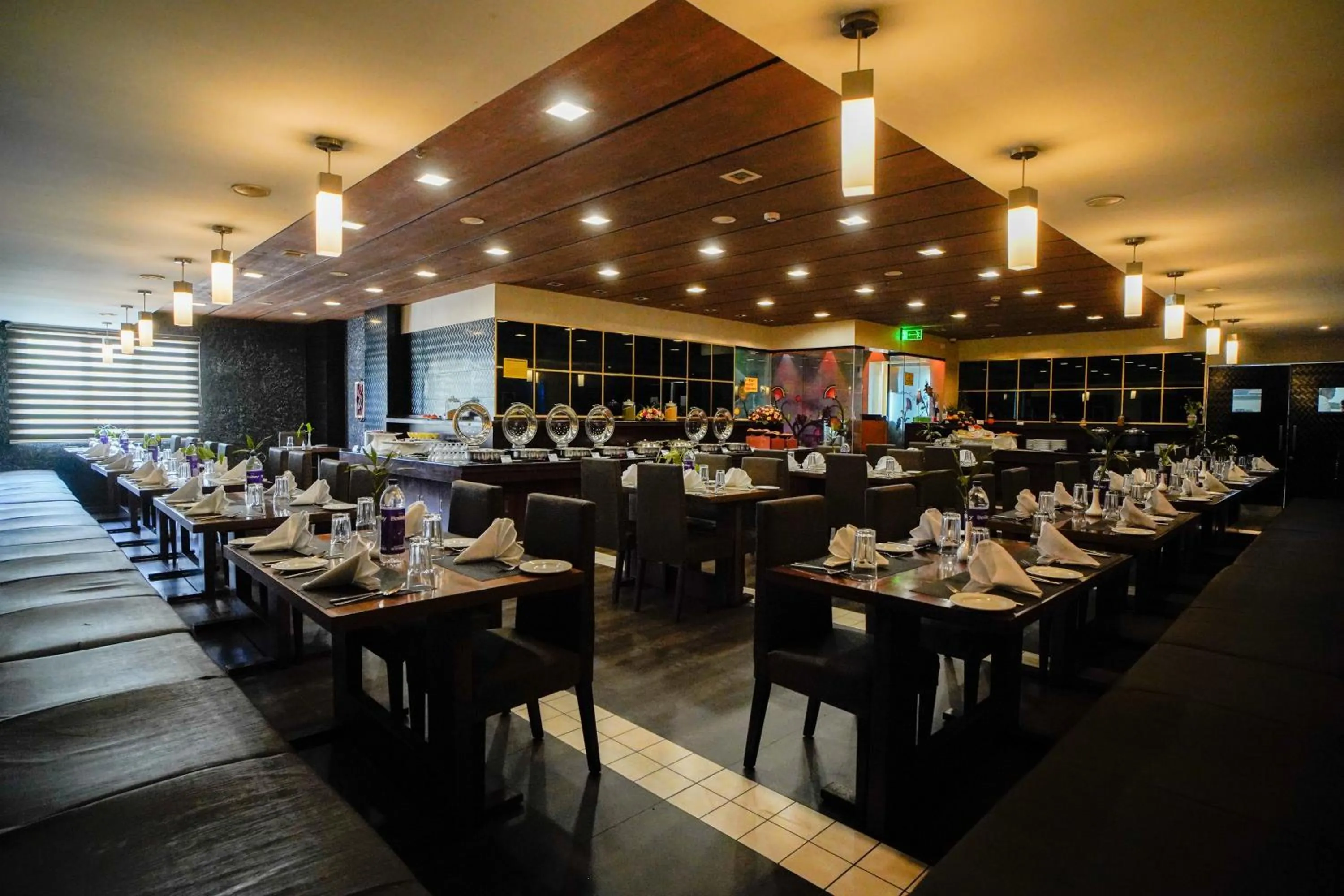 Restaurant/places to eat in Hotel Olive Eva