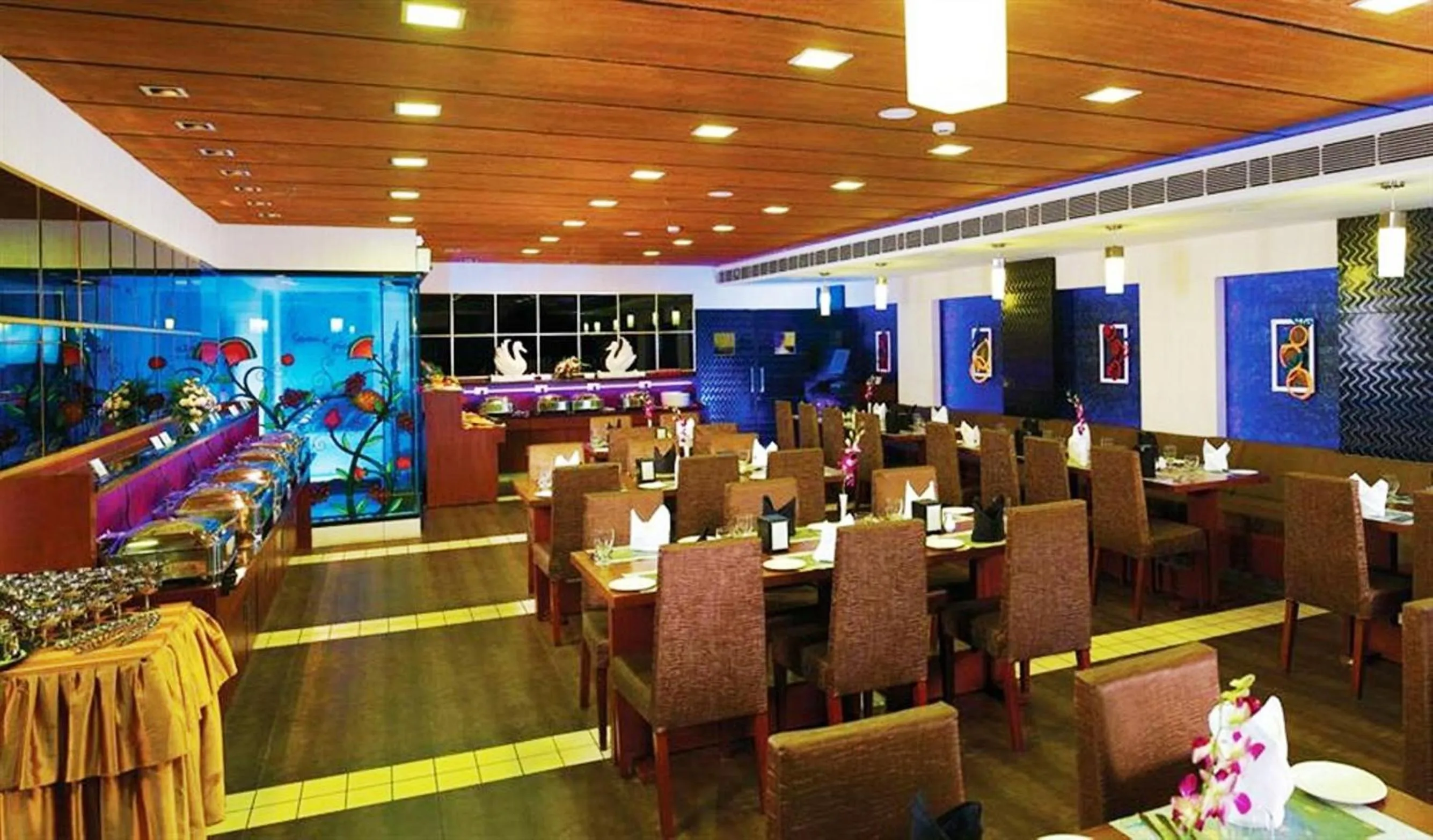 Restaurant/places to eat in Hotel Olive Eva