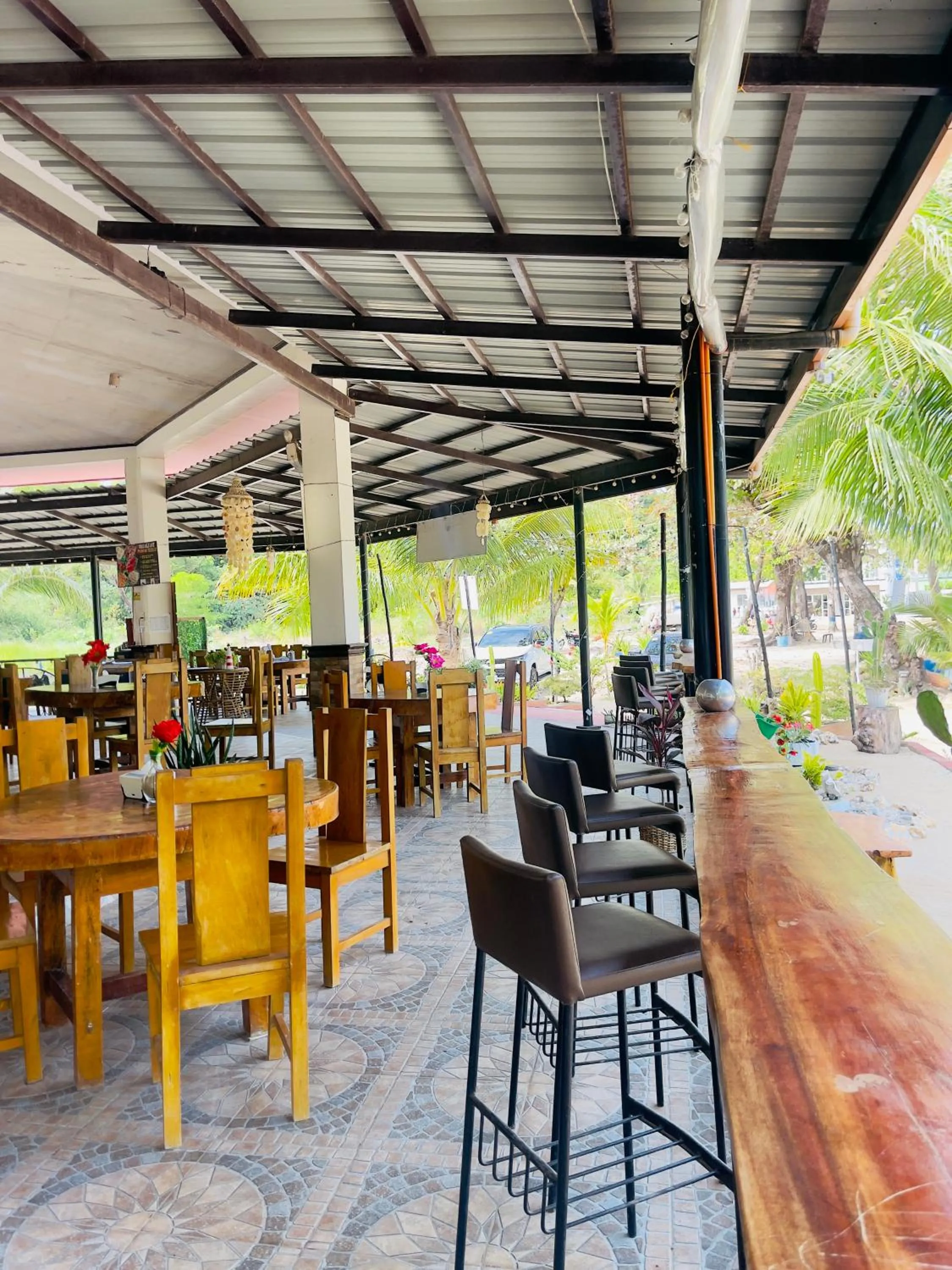 Bolo Hills Beach Club And Residence