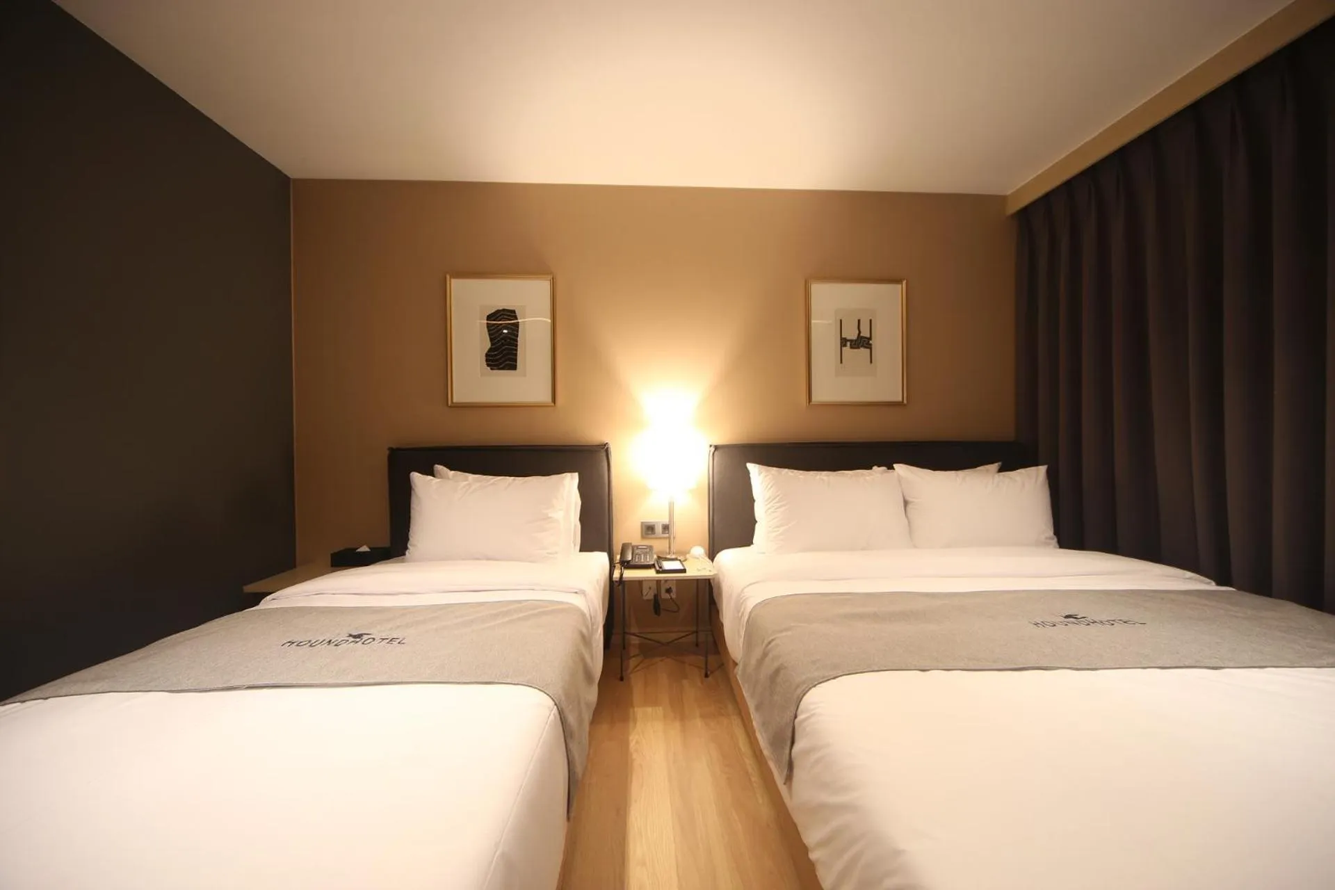 Bed in Dongnae Hound Hotel Sajik Minam Station