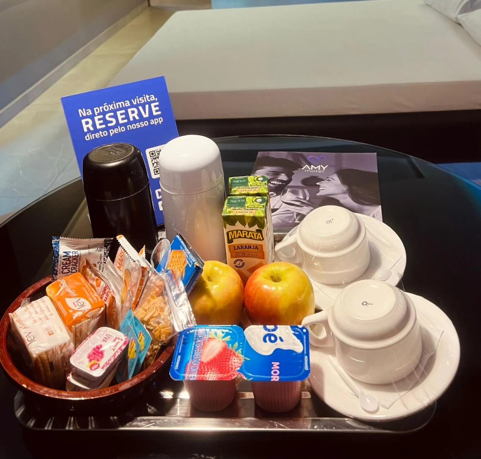 Breakfast in Amy Motel