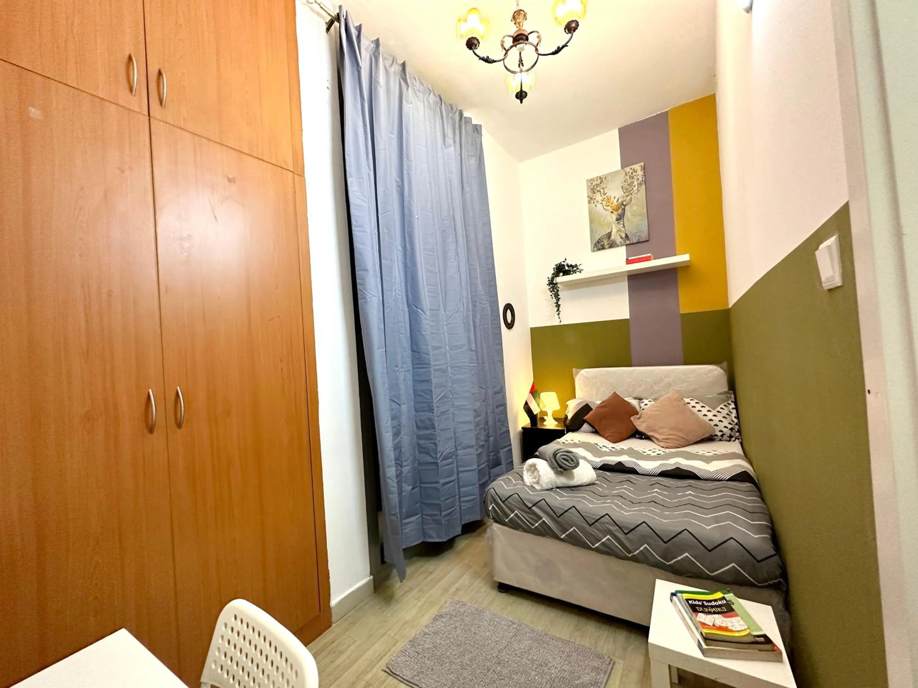 Bed in Double window Partition Room in Tecom Near Metro