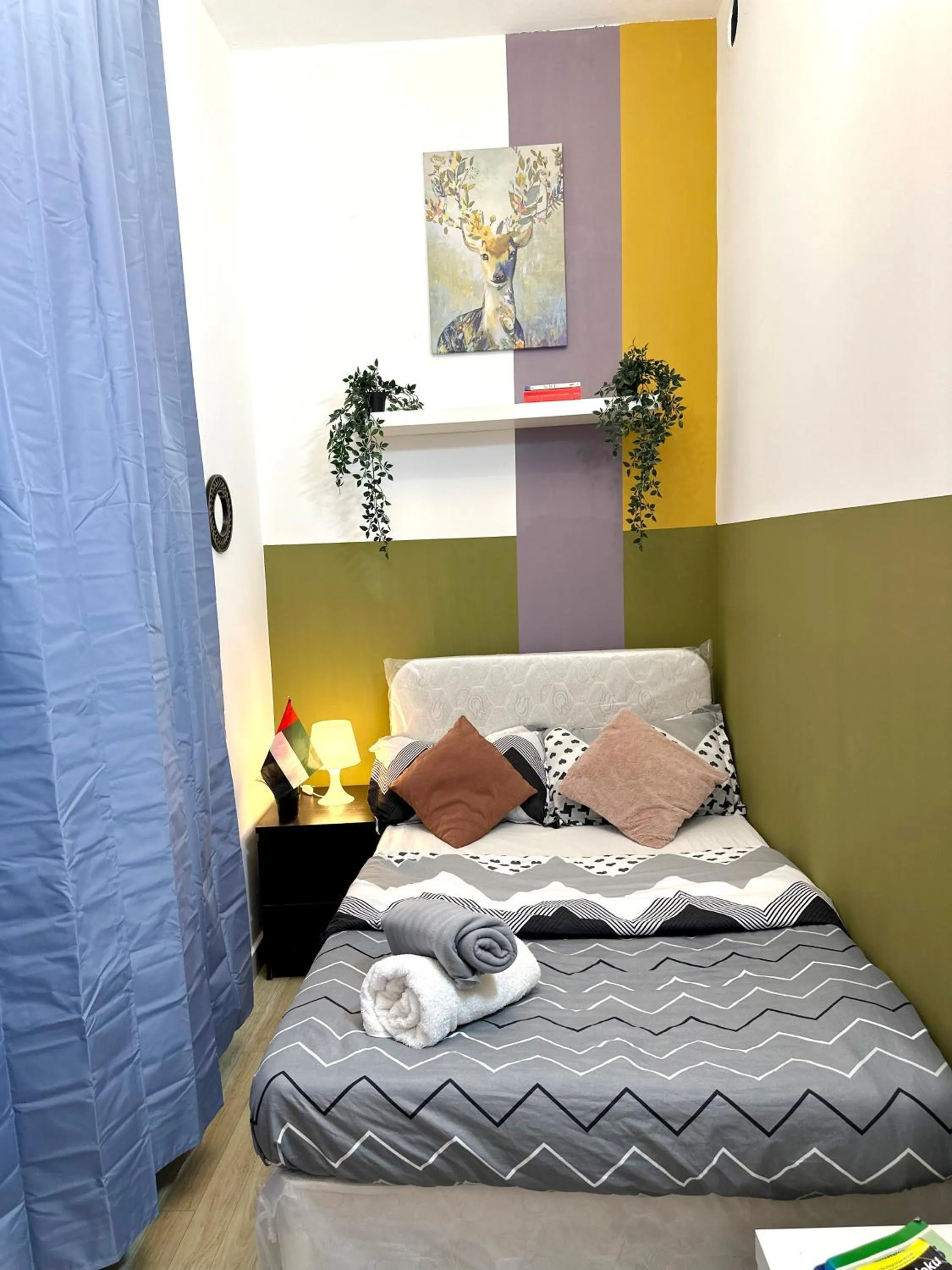 Bed in Double window Partition Room in Tecom Near Metro