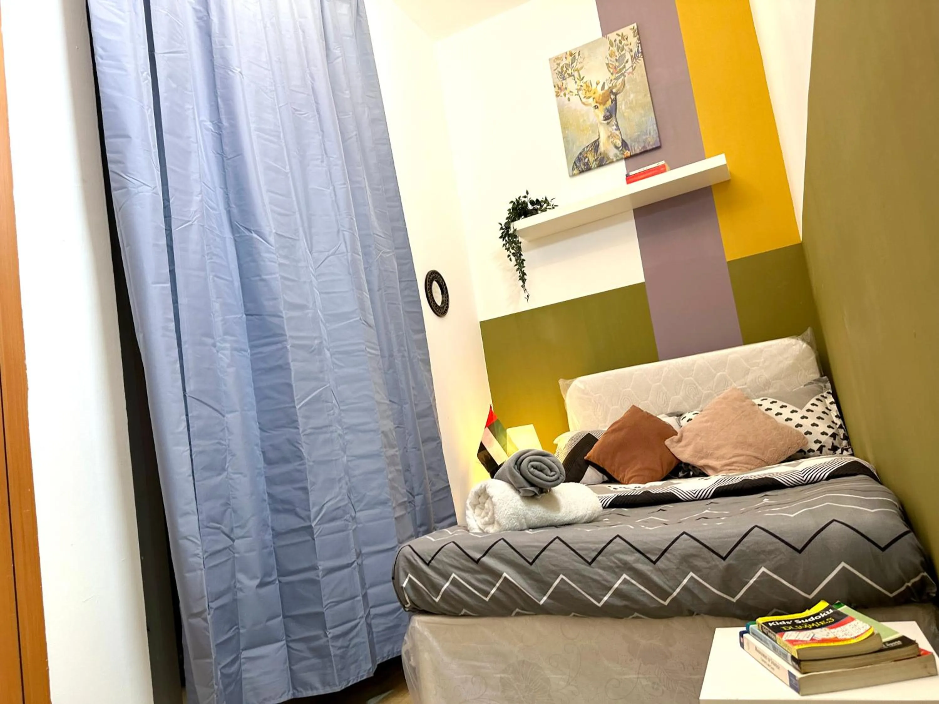 Bed in Double window Partition Room in Tecom Near Metro