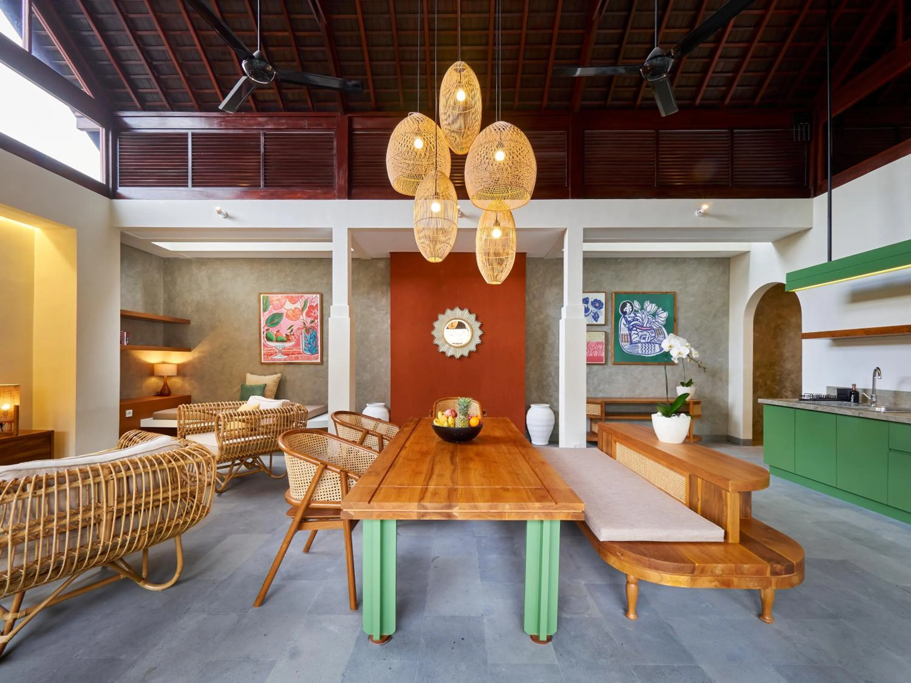 Living room in Bumbak Park Villas By Nakula