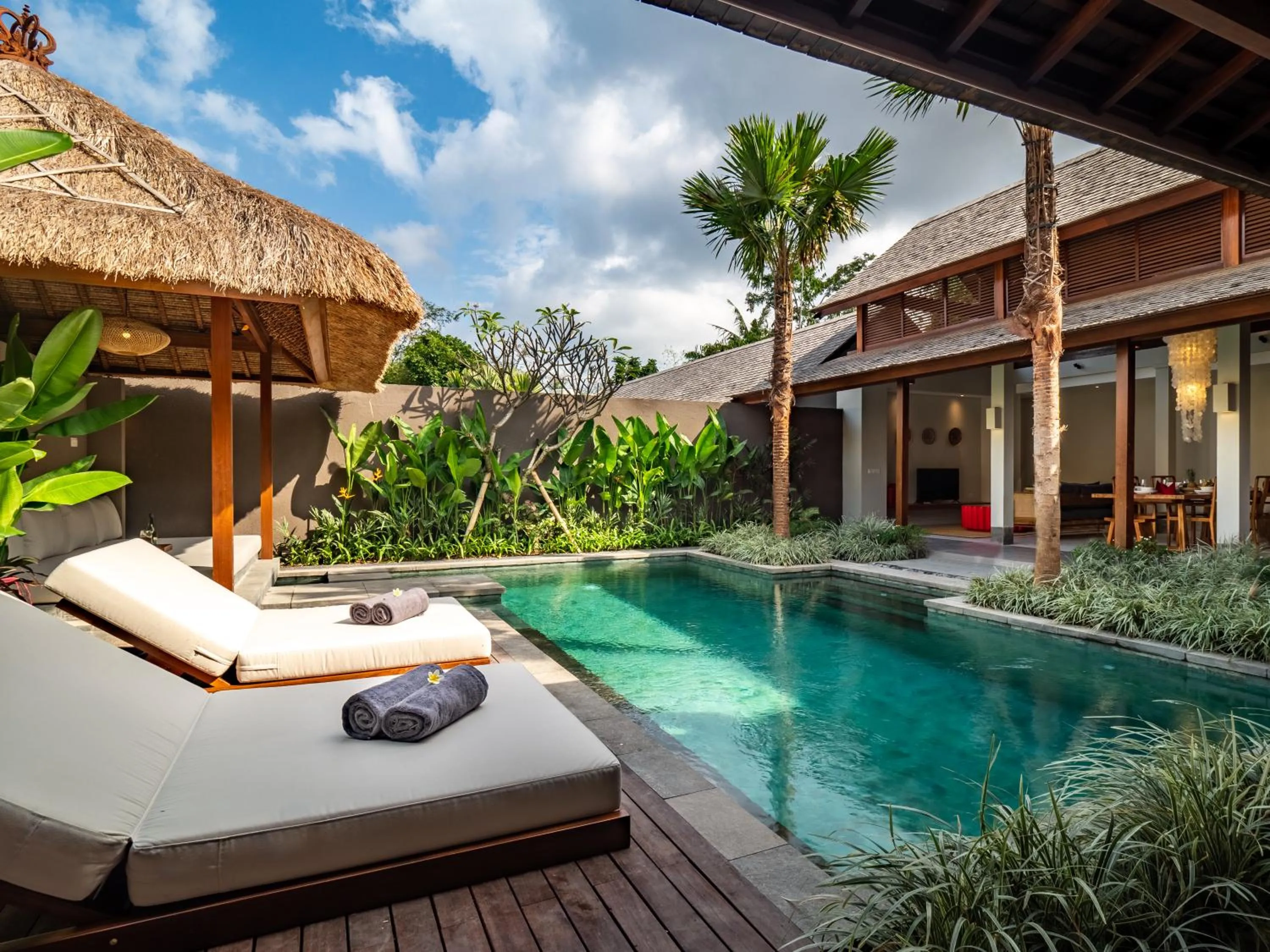 Property building in Bumbak Park Villas By Nakula