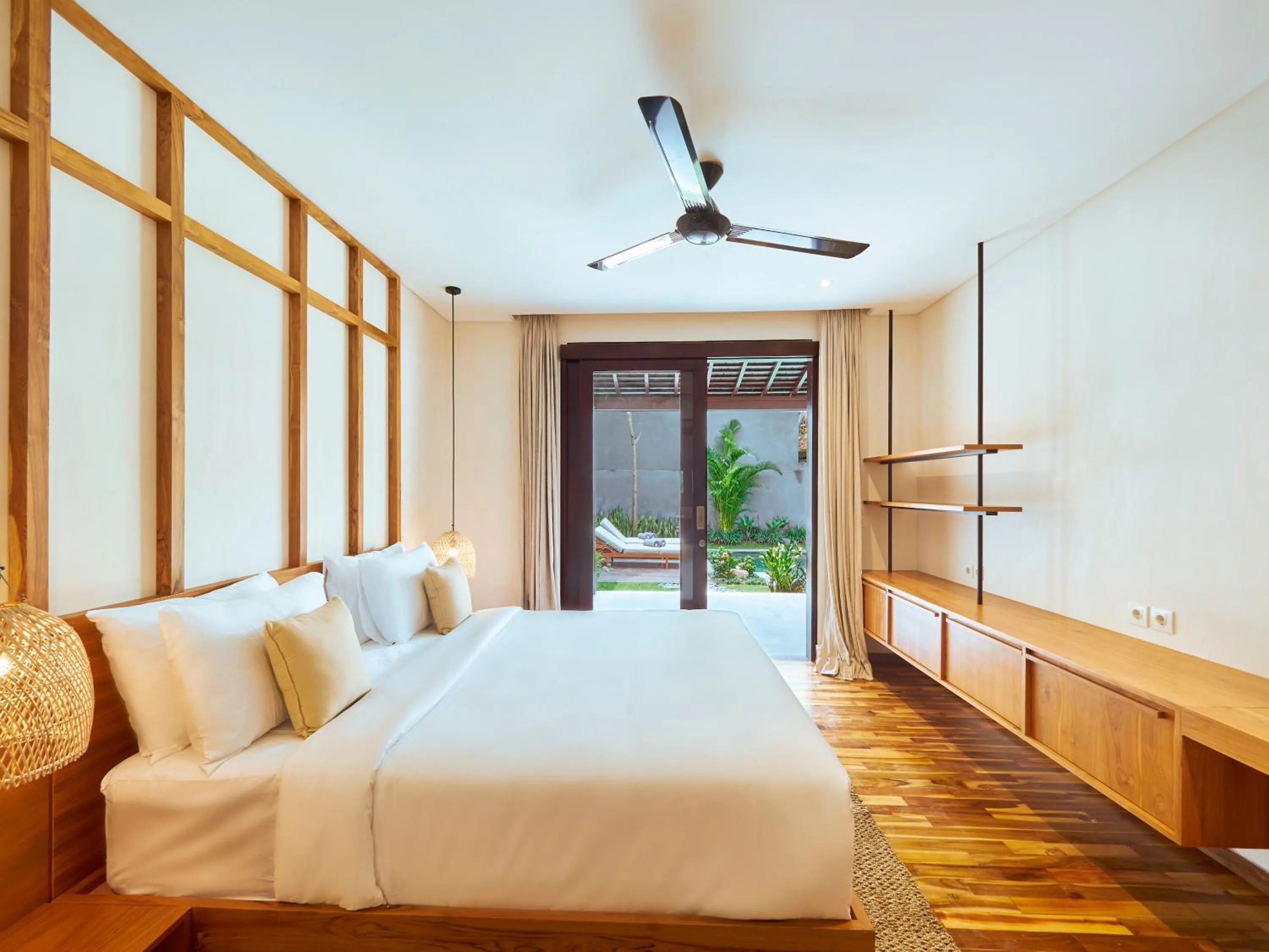 Bed in Bumbak Park Villas By Nakula