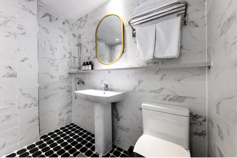 Toilet in Hotel No. 25 Gyeongju bus terminal