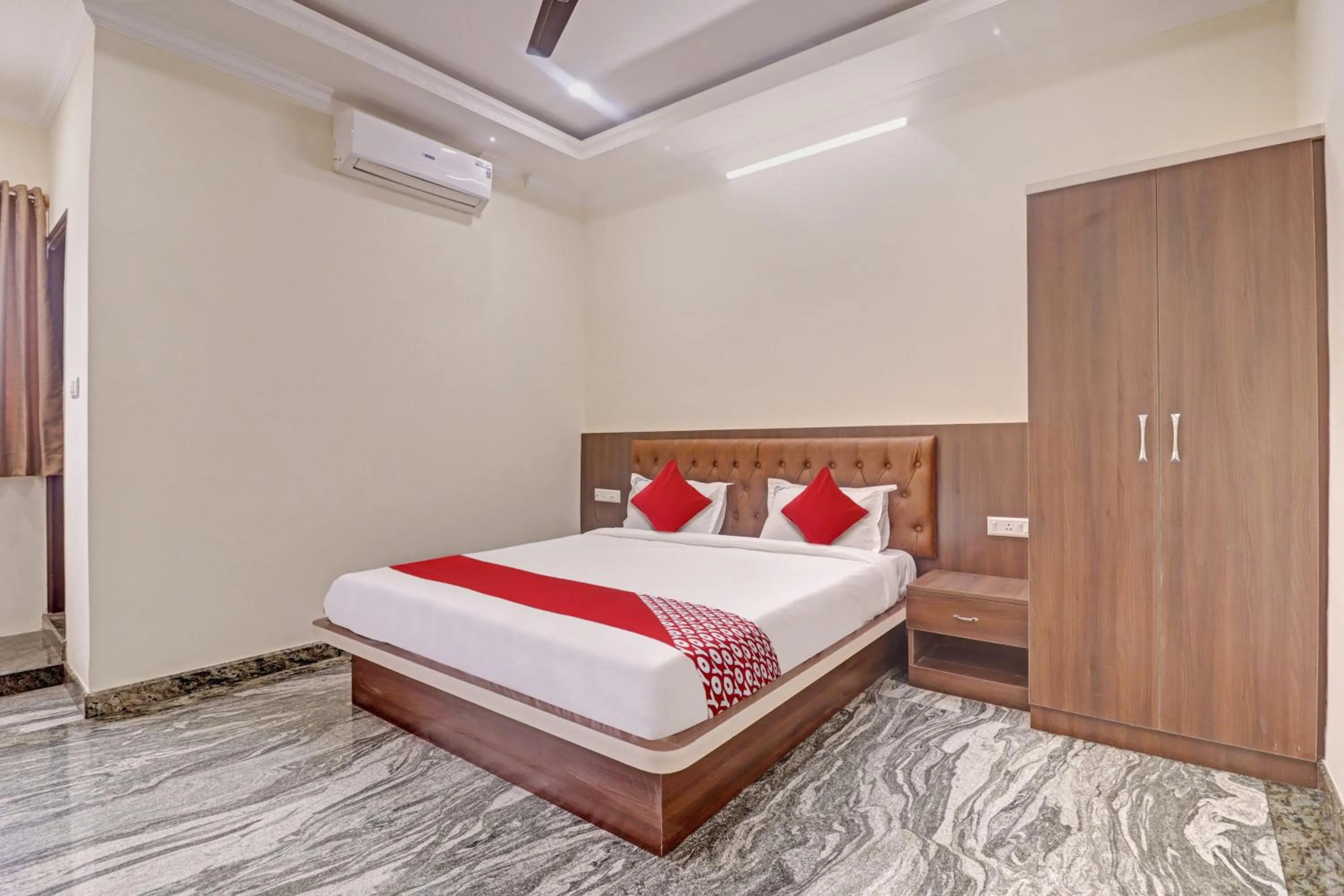 Bedroom in Collection O Ashraya Paradise