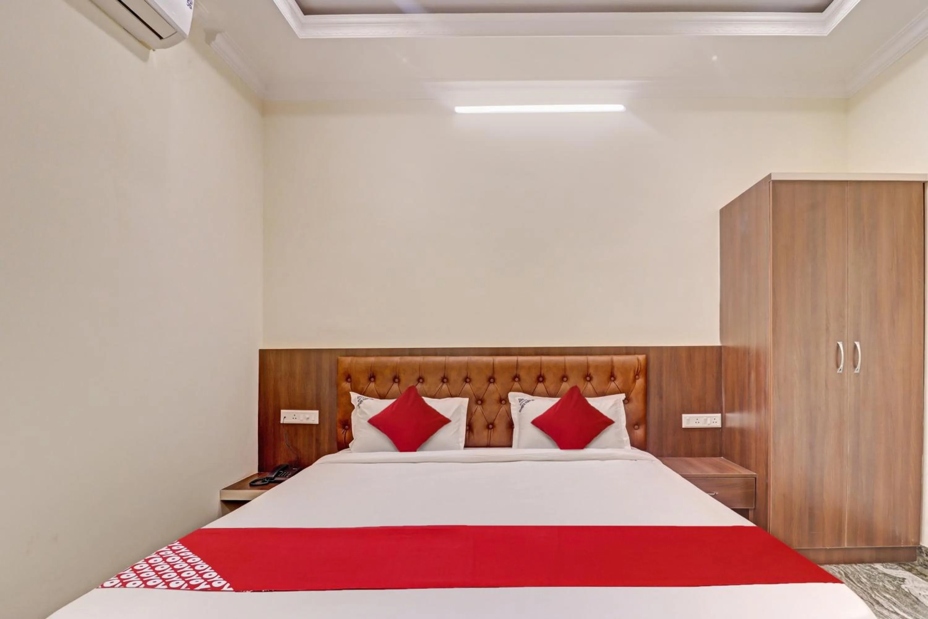 Bedroom in Collection O Ashraya Paradise