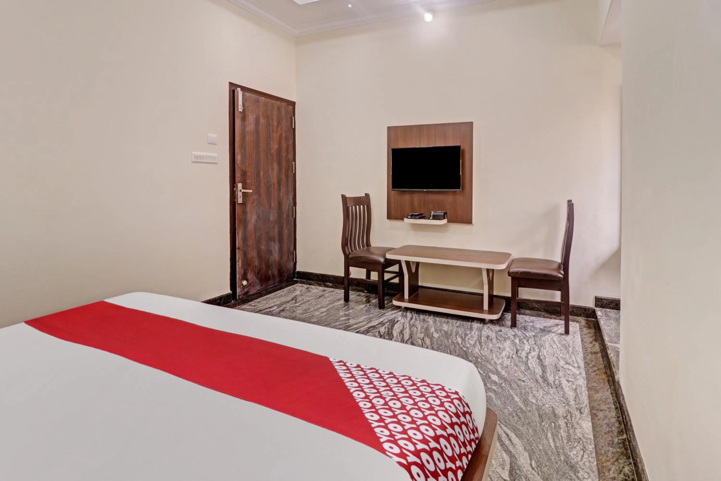 Bedroom in Collection O Ashraya Paradise