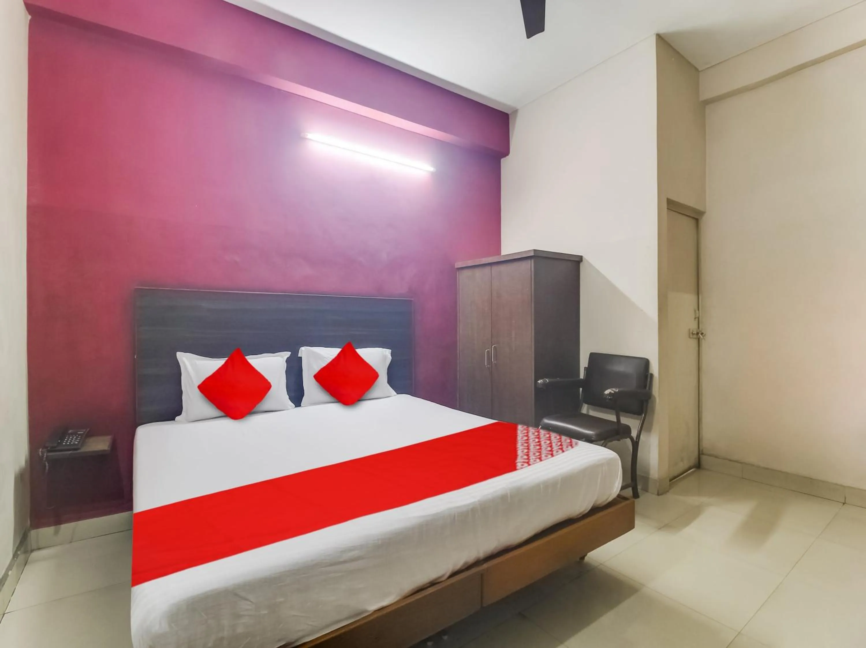 Bedroom, Bed in Hotel O Bharat Lodge