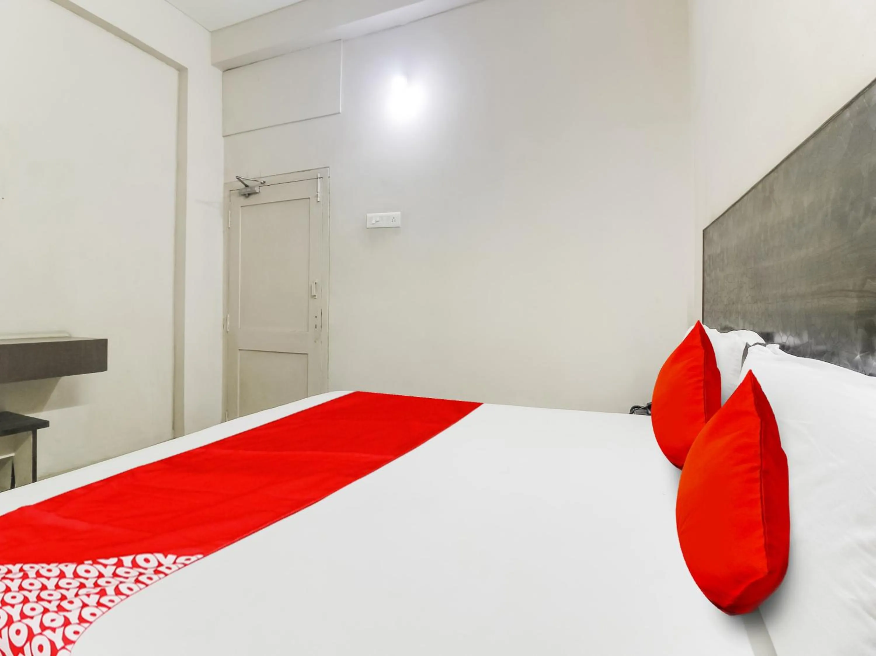 Bedroom, Bed in Hotel O Bharat Lodge