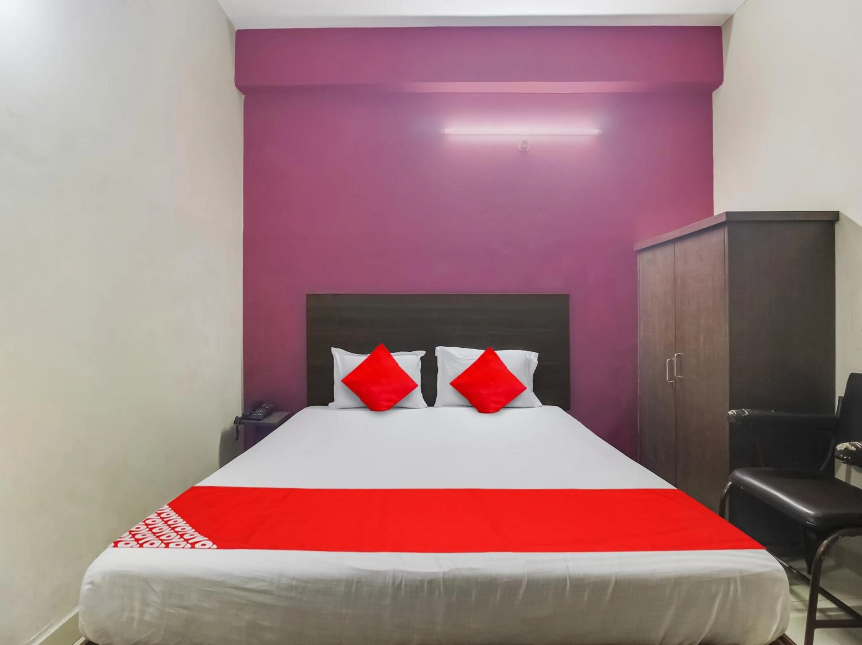 Lobby or reception, Bed in Hotel O Bharat Lodge