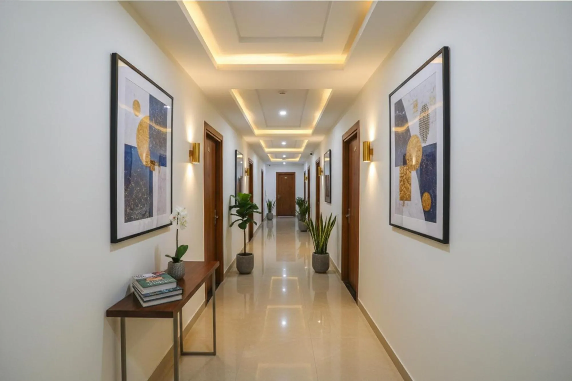 Lobby or reception in FabHotel AVS Grand and Banquets - 500m from Gomti Nagar railway station