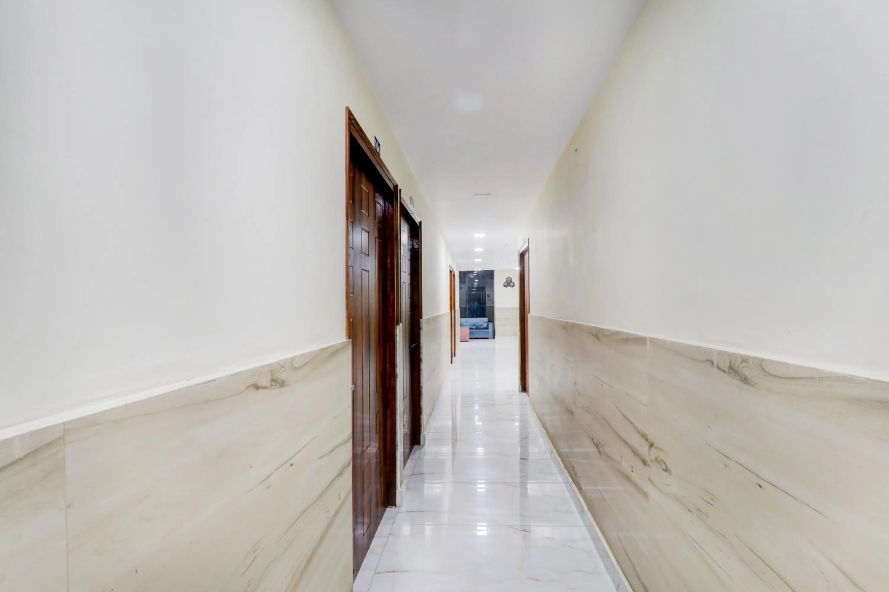 Lobby or reception in Super Hotel O IIM Road Lucknow