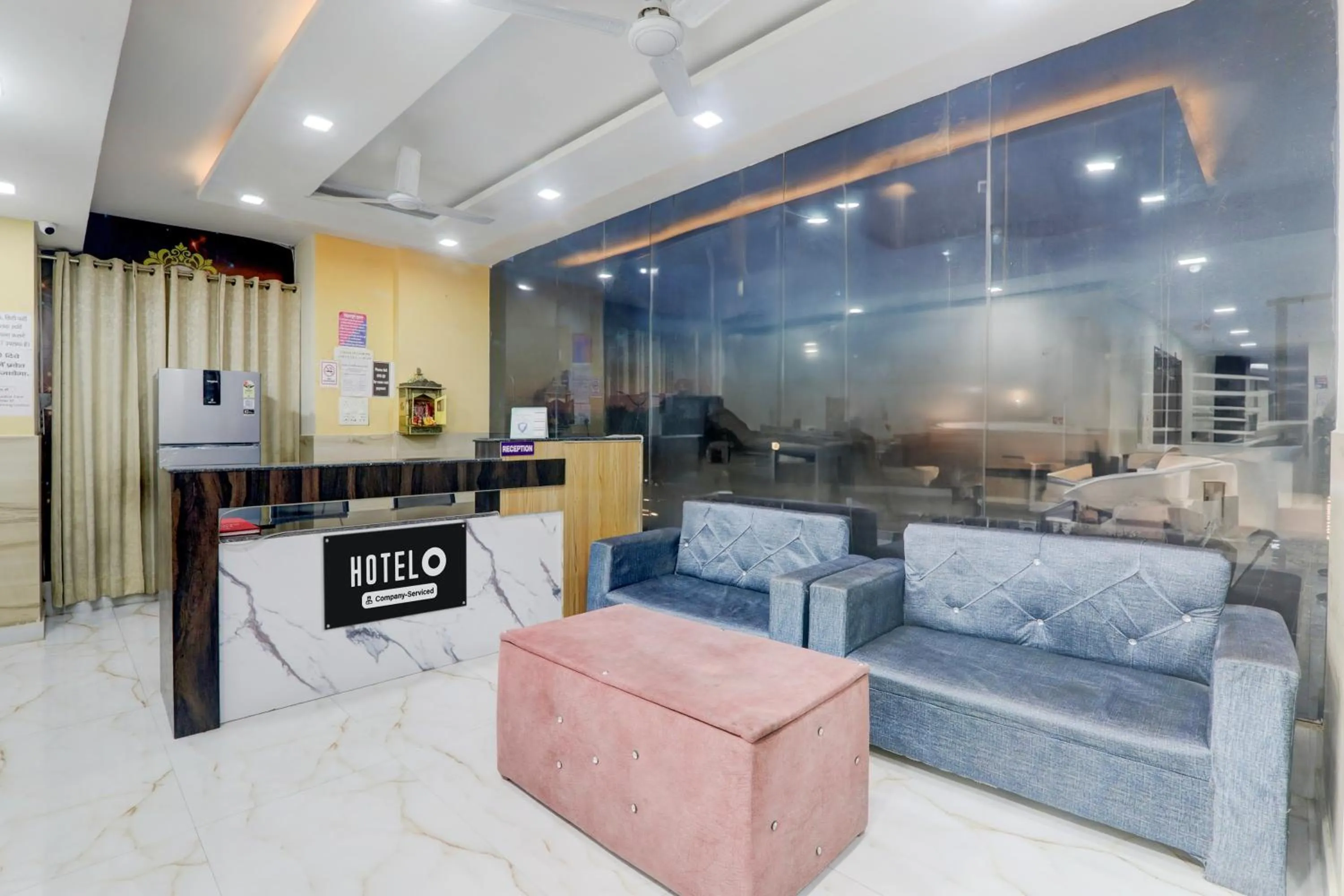 Lobby or reception in Super Hotel O IIM Road Lucknow