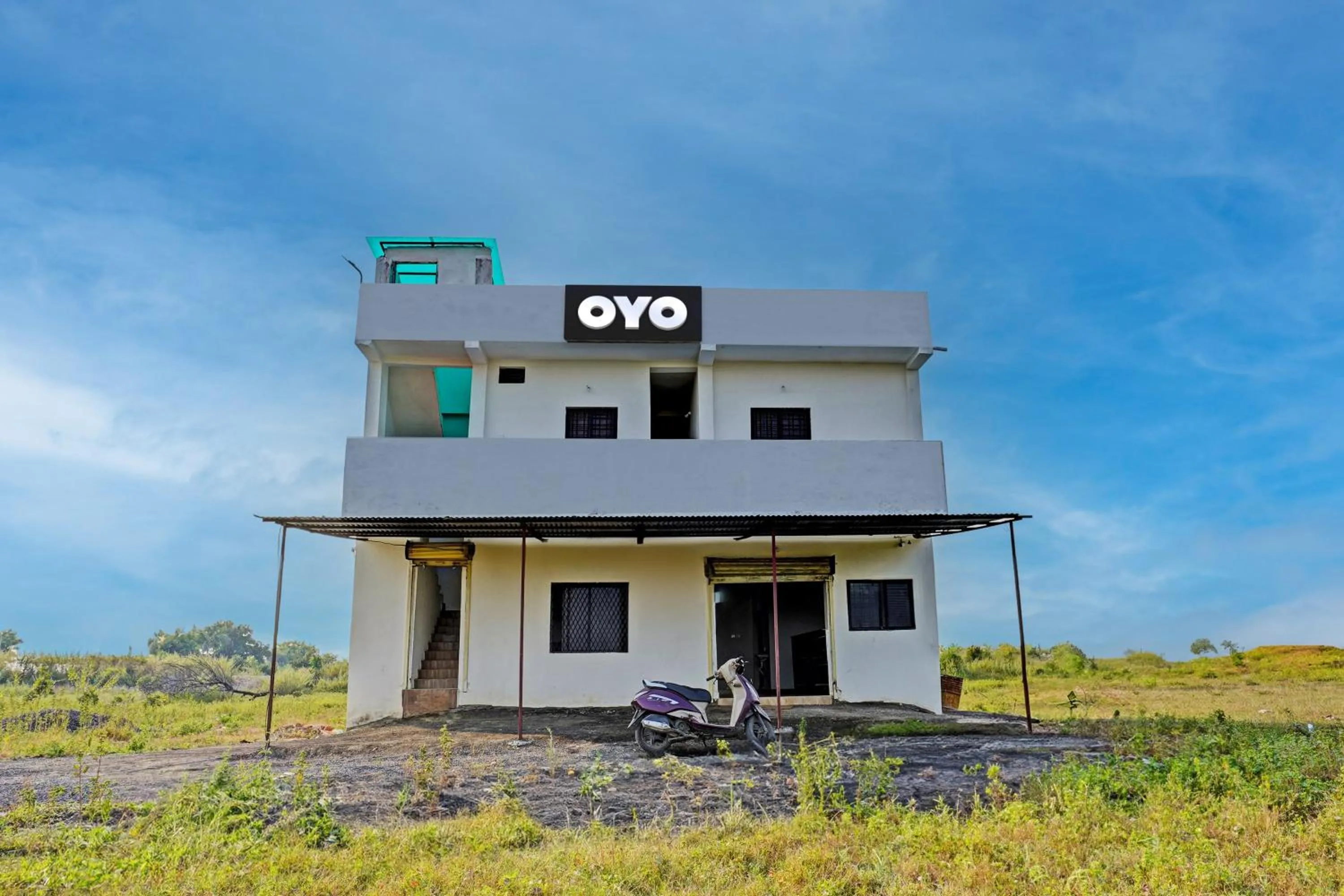 Facade/entrance in Hotel O RJ Hotel