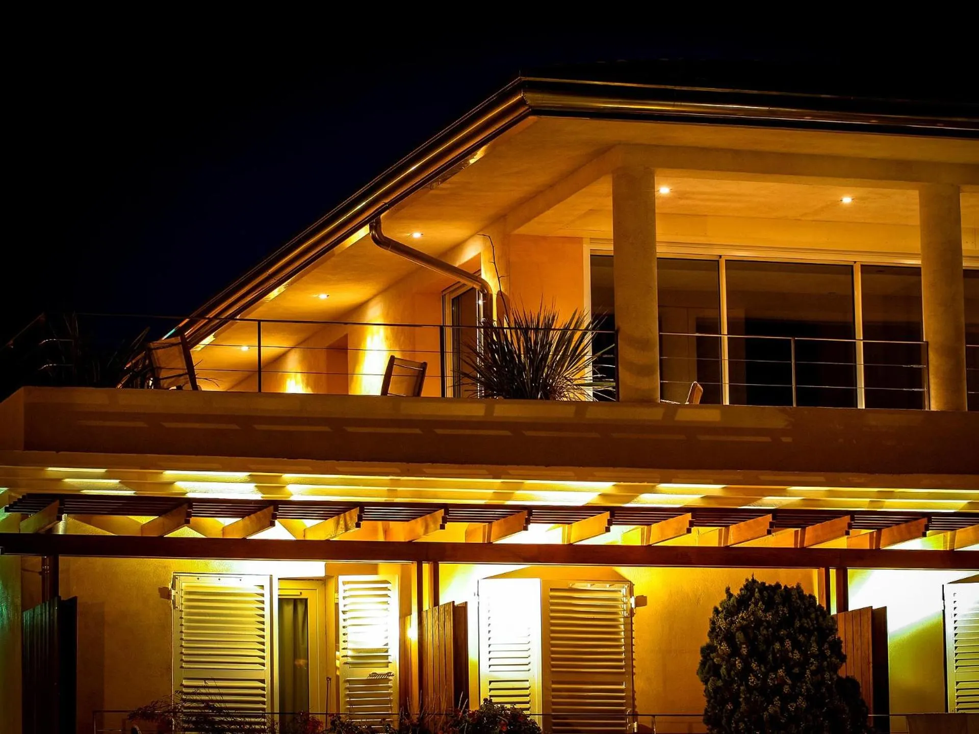 Property building in Hôtel La Caravelle