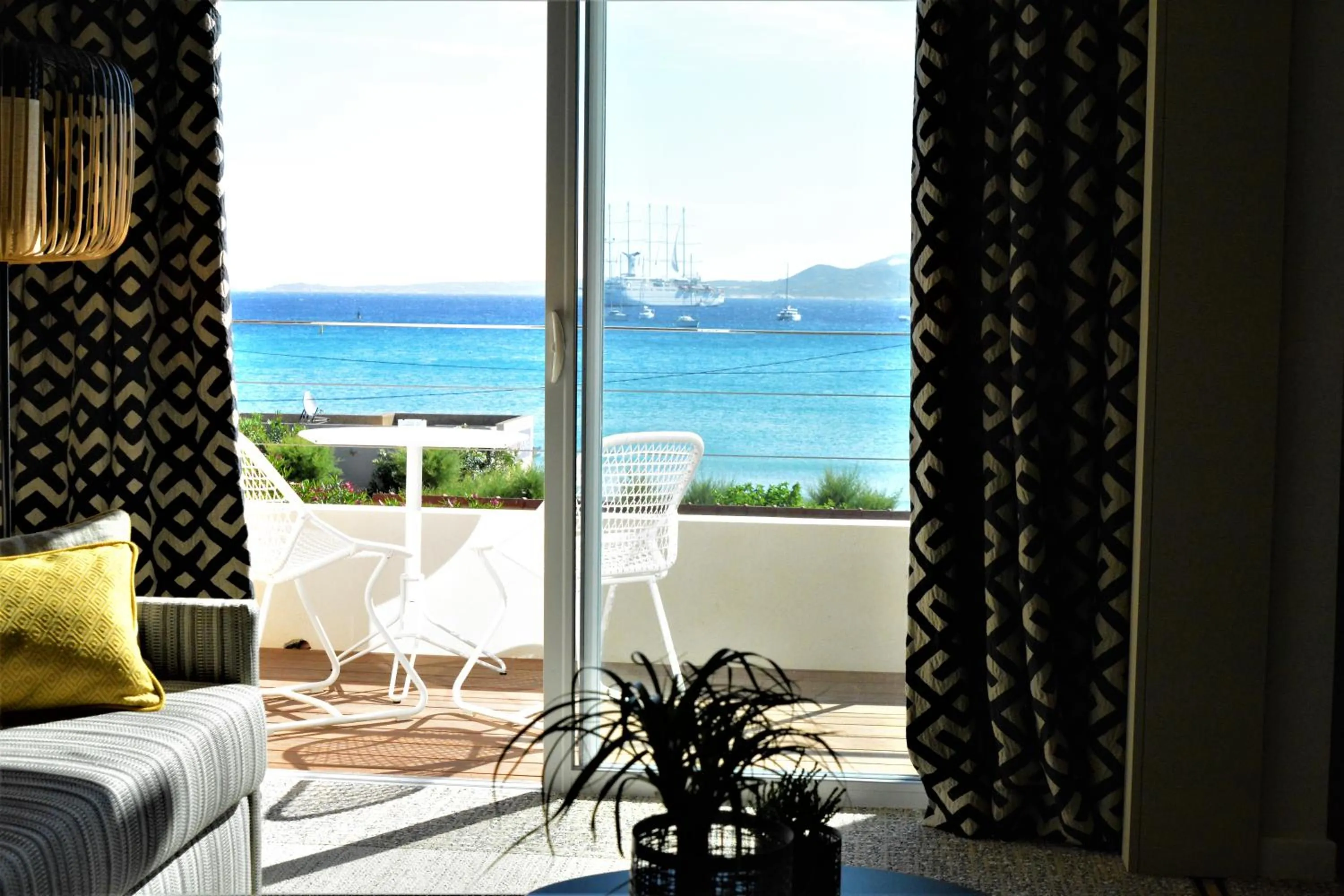 Natural landscape in Hôtel La Caravelle