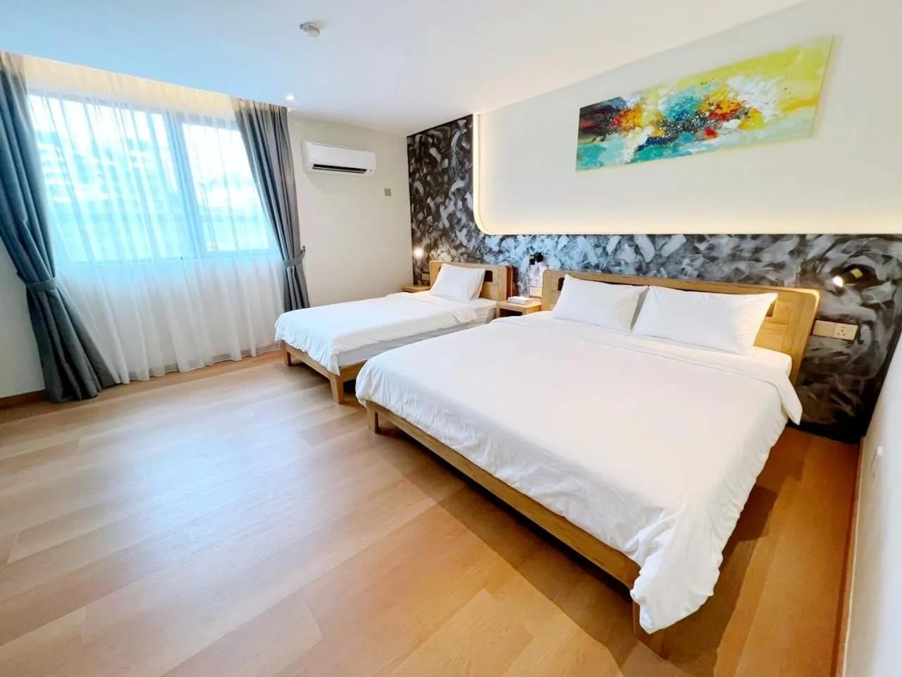 Bedroom, Bed in The Borneo Hotel