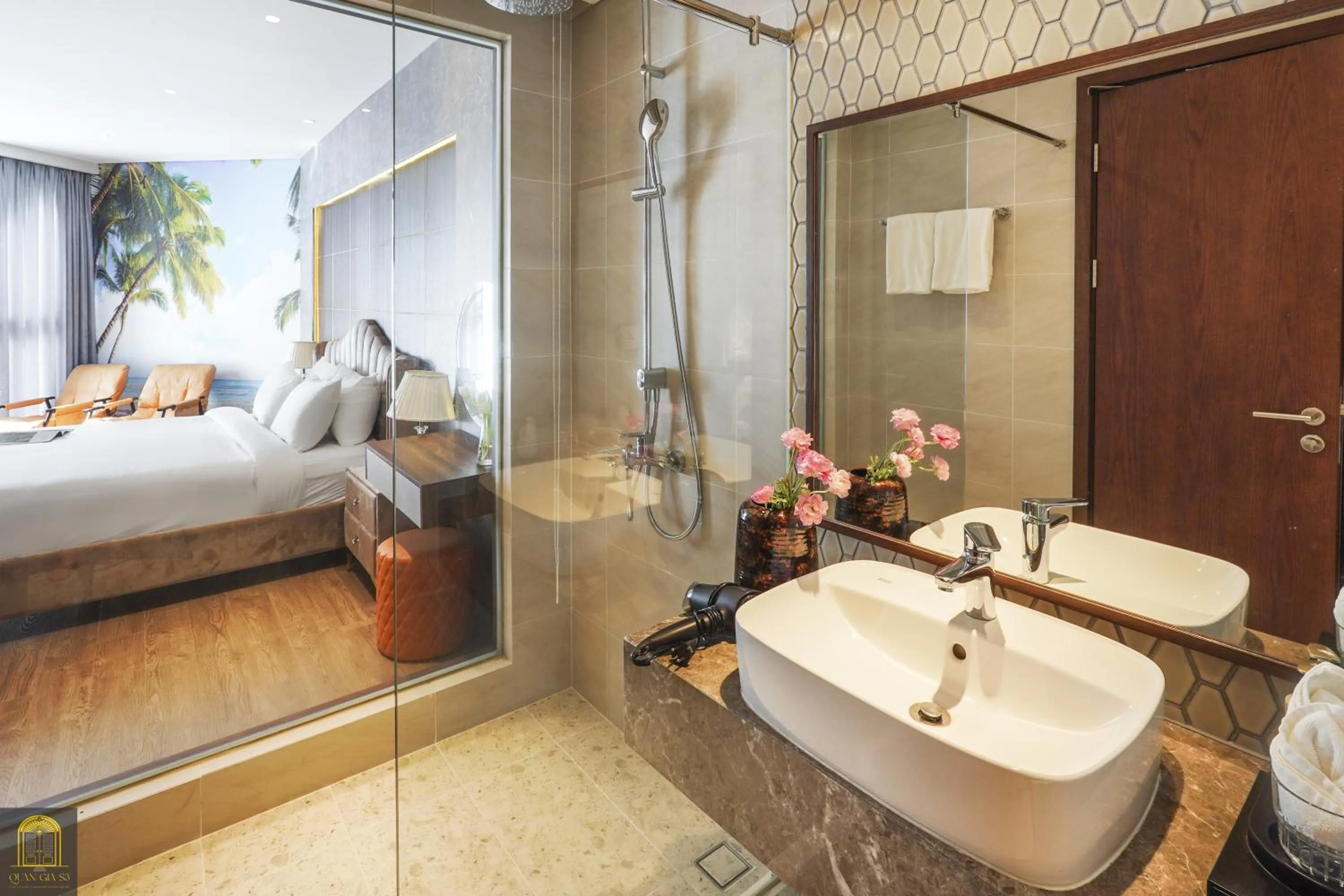 Shower, Bed in Mandala Pearl Azure Retreat