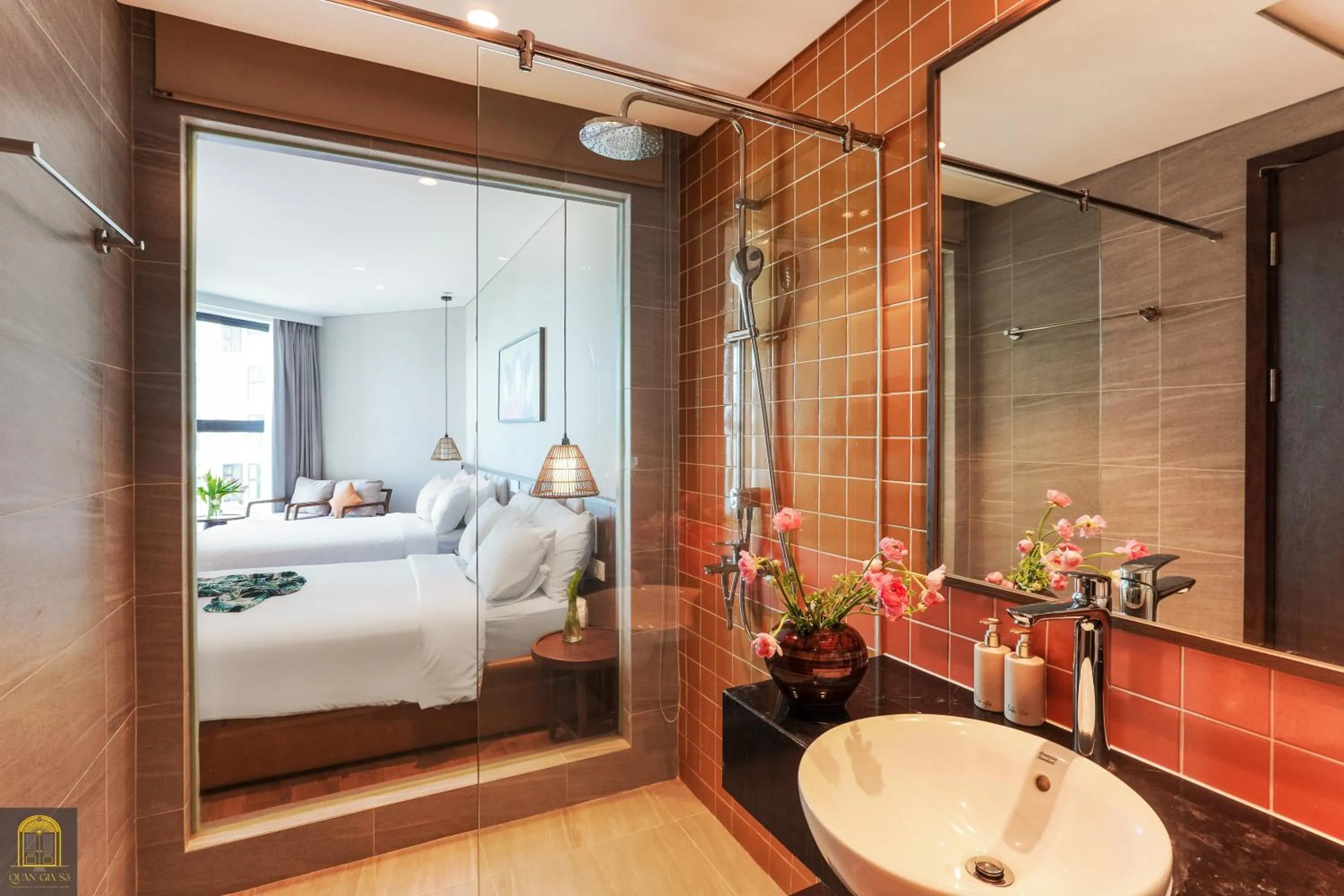 Shower, Bed in Mandala Pearl Azure Retreat