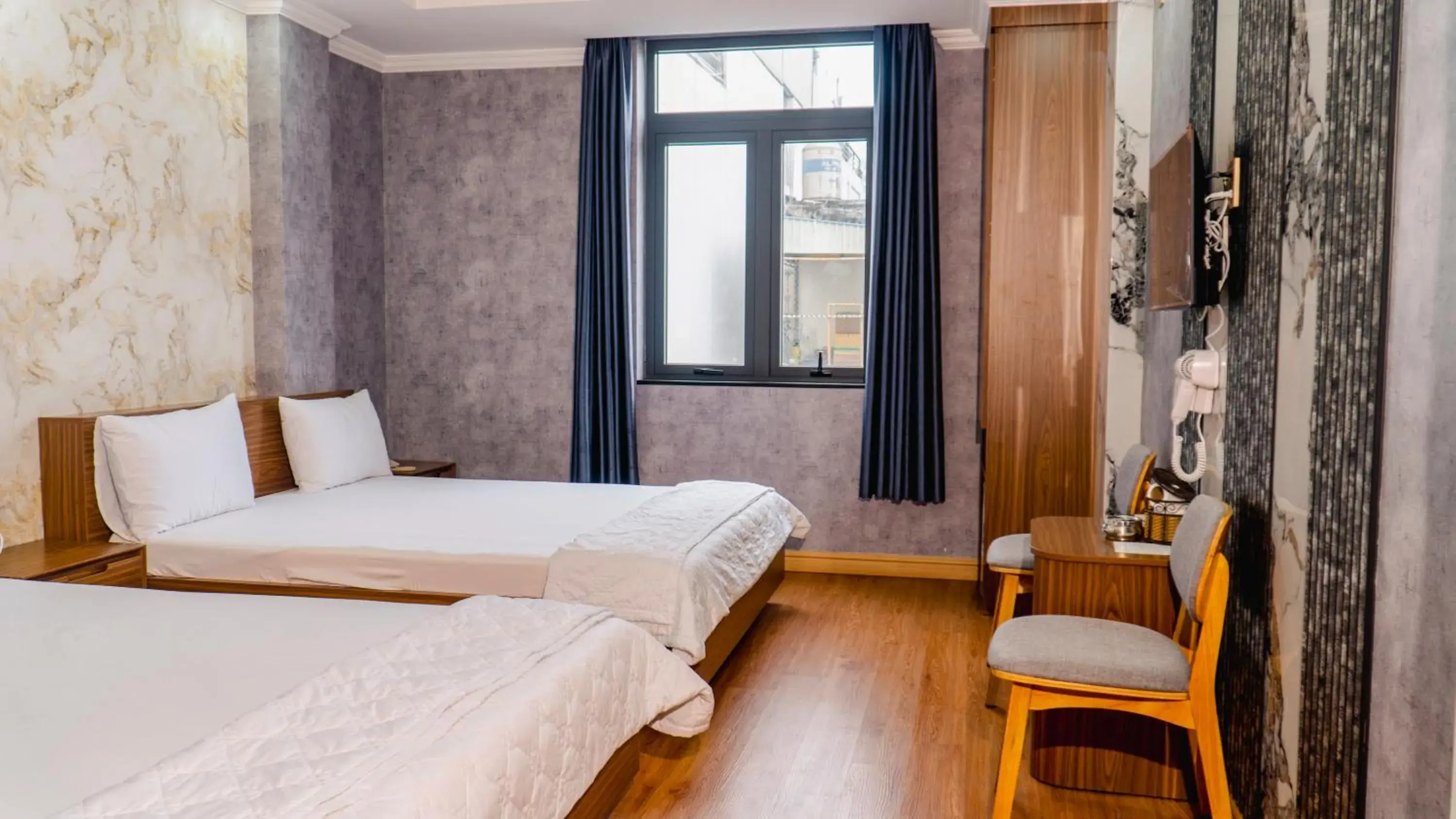 Triple Room with Bath in Thanh Binh Premium Hotel Triple Room with Bath in Thanh Binh Premium Hotel