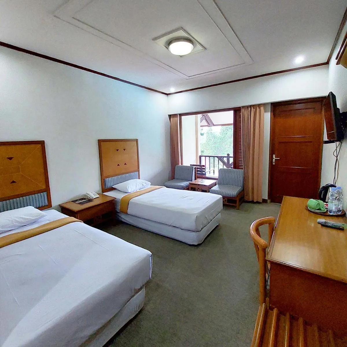 Bed in Sangga Buana Resort & Convention Hotel
