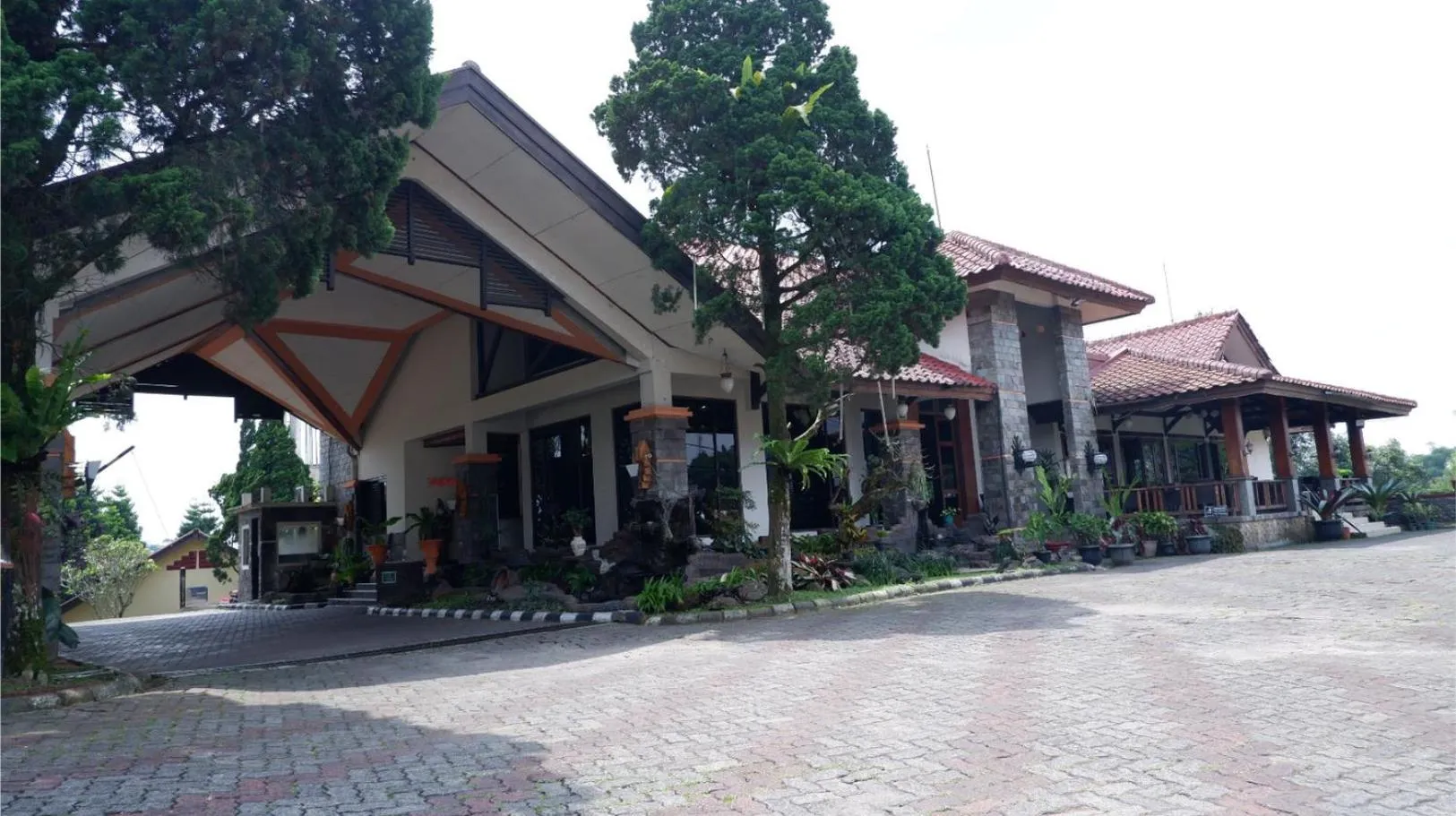 Sangga Buana Resort & Convention Hotel