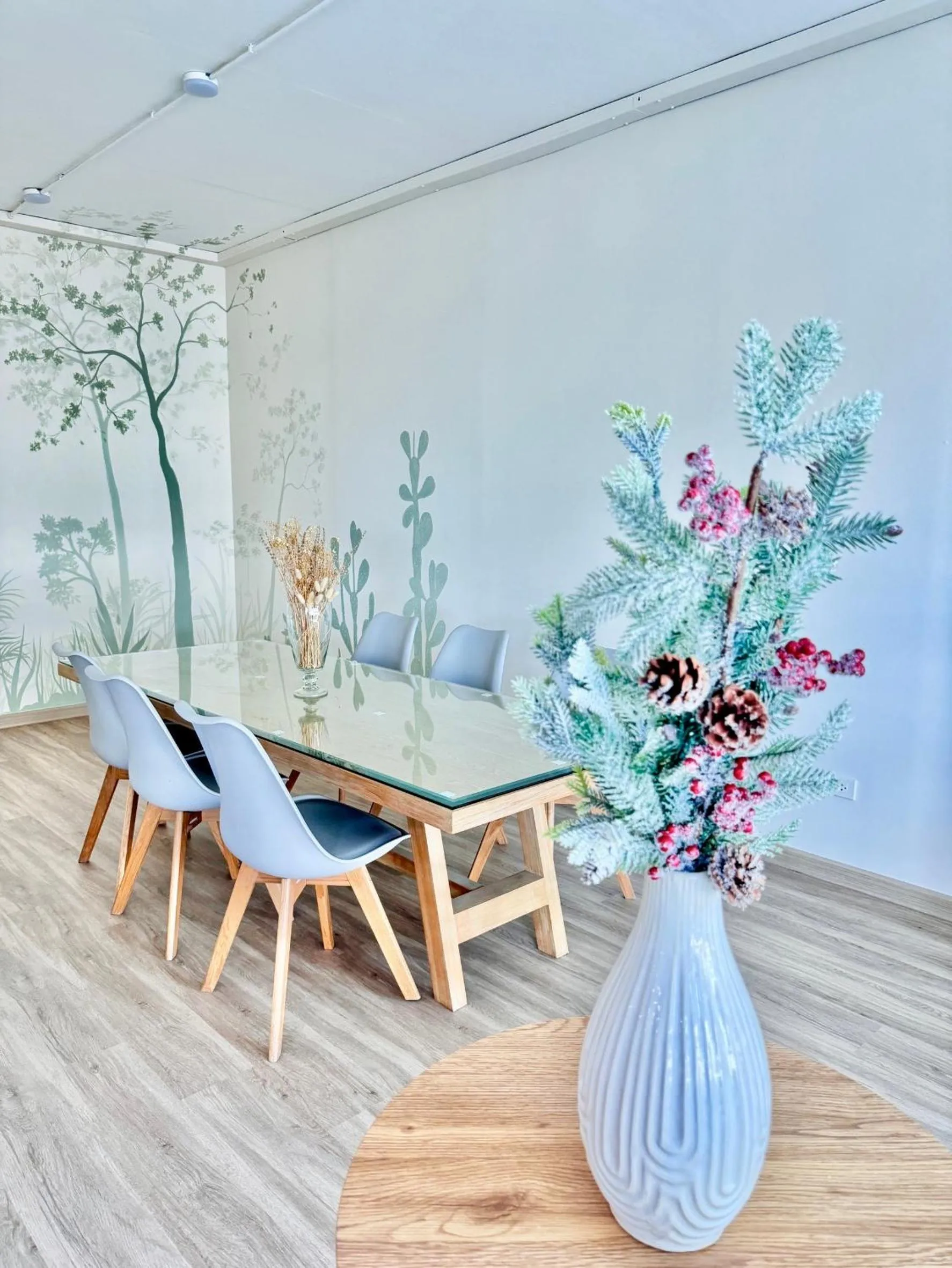 Restaurant/places to eat in Herma Hotel