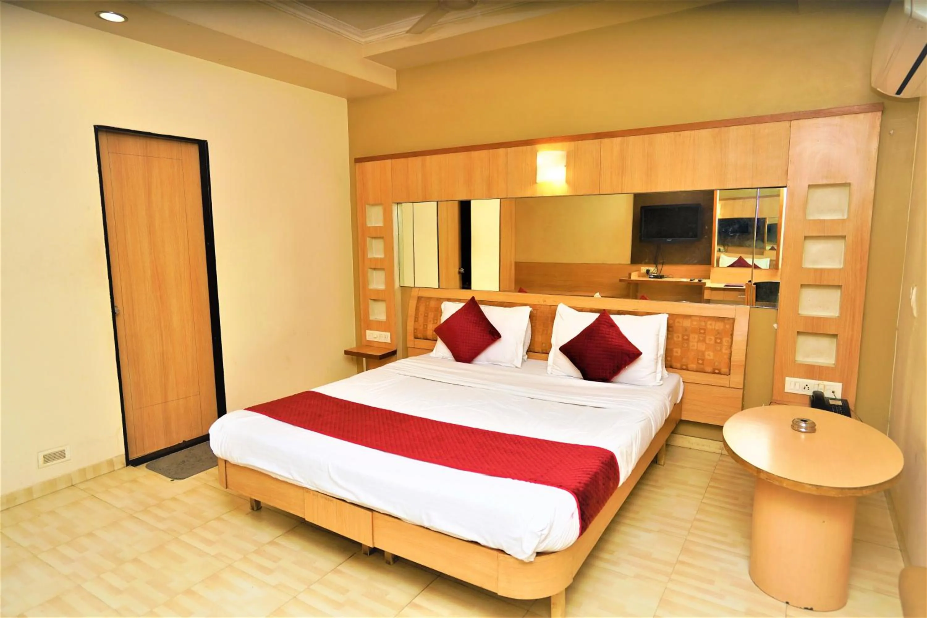 Bedroom in New Hotel Europa Inn