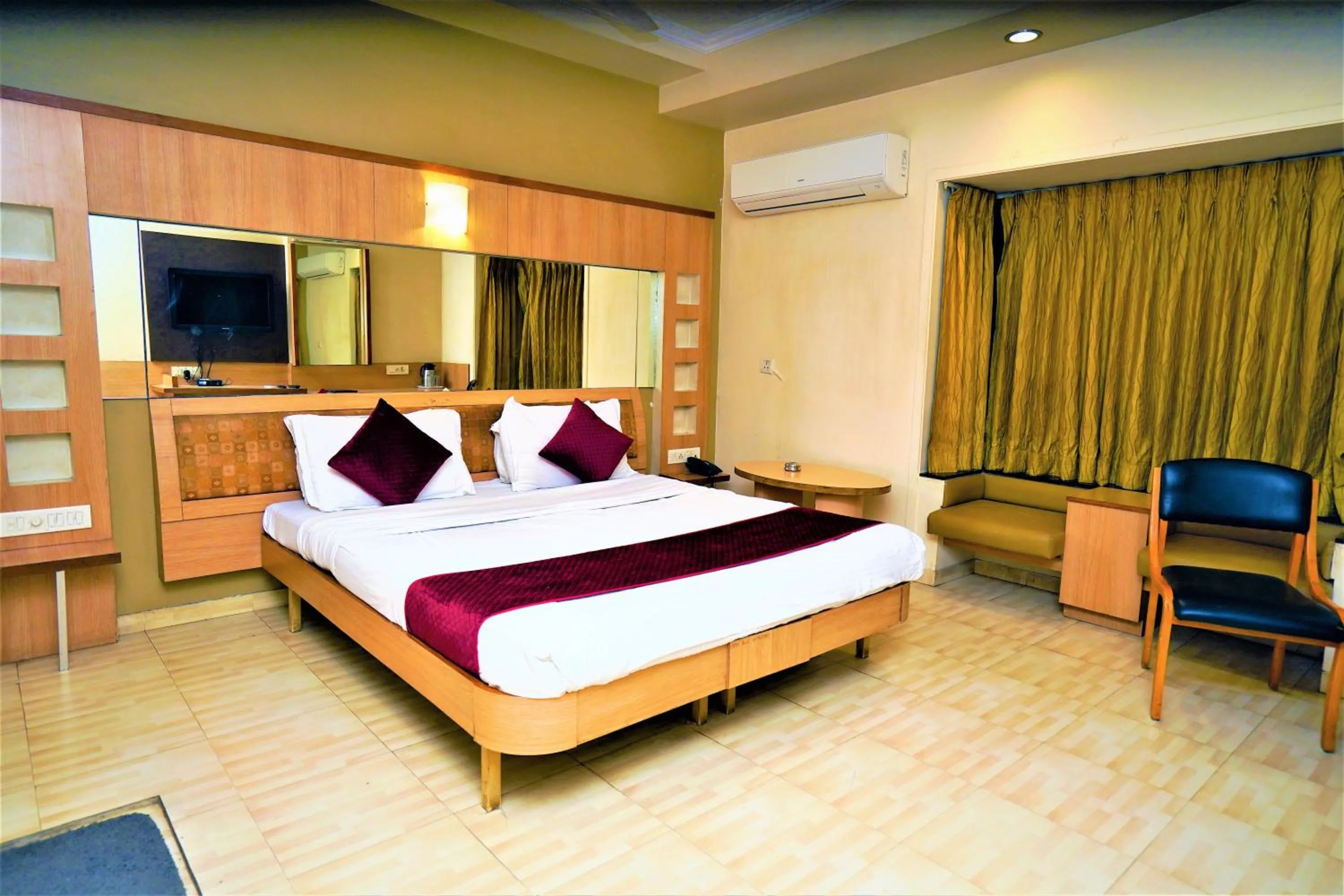 Bed in New Hotel Europa Inn