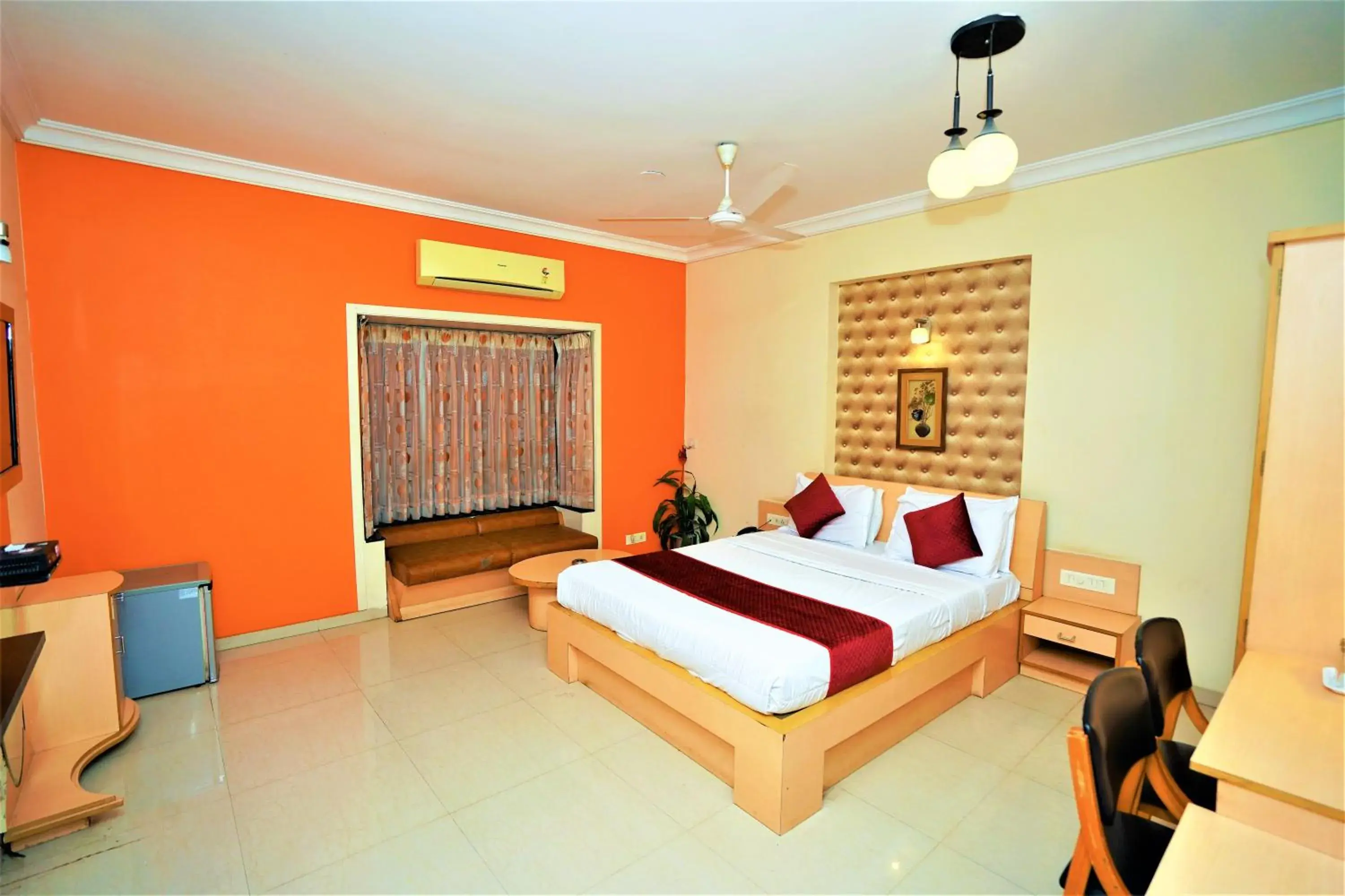 Superior King Room - single occupancy in New Hotel Europa Inn Superior King Room - single occupancy in New Hotel Europa Inn