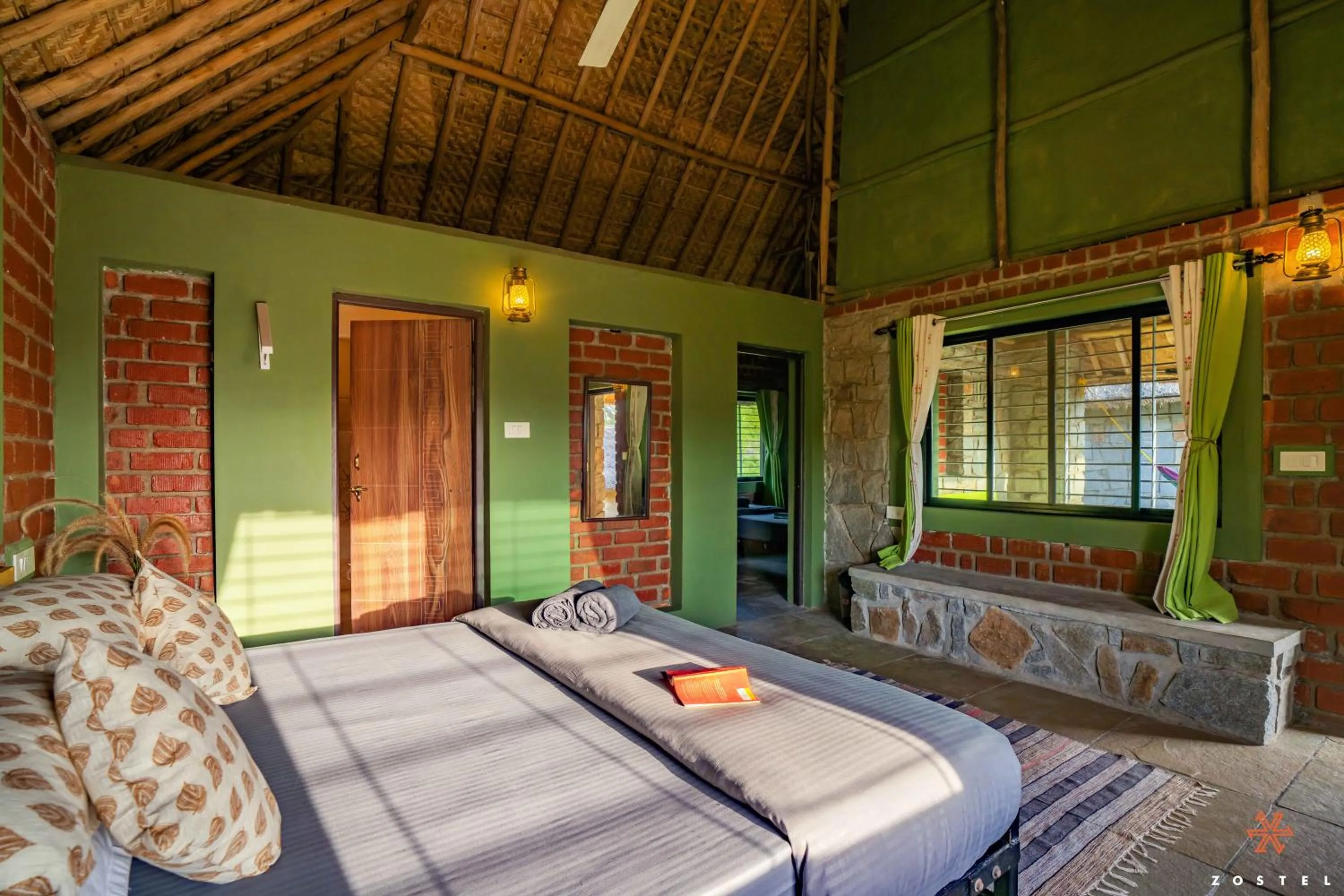 Bed in Zostel Hampi (Gangavathi)