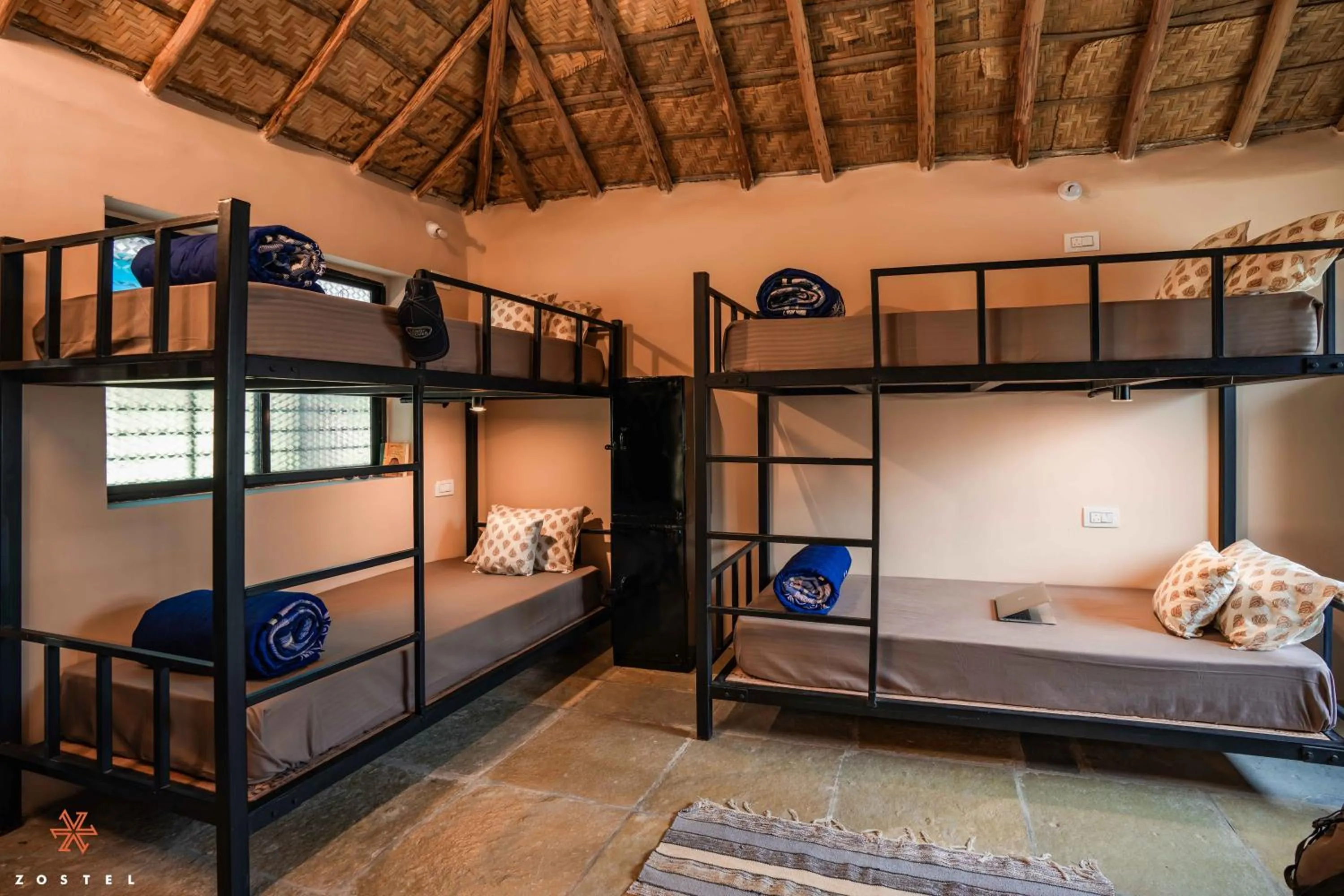 Bed in Zostel Hampi (Gangavathi)