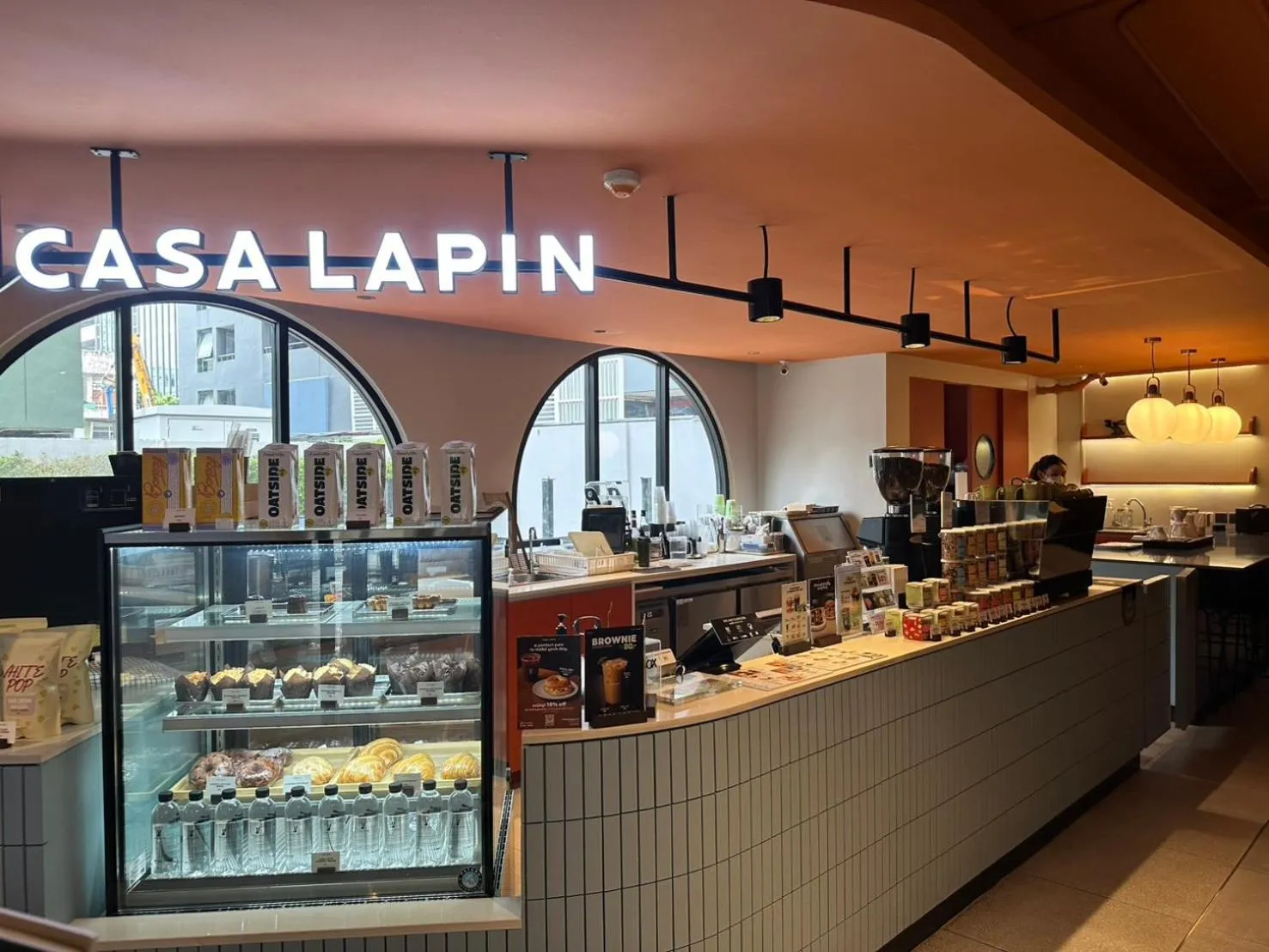 Food and drinks in The Quarter Ratchathewi by UHG