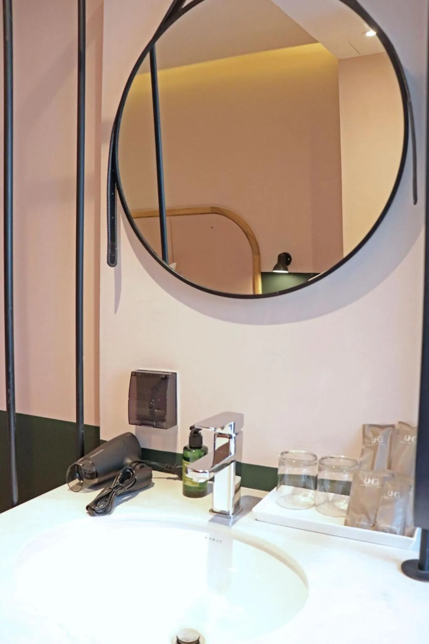 Bathroom in The Quarter Ratchathewi by UHG