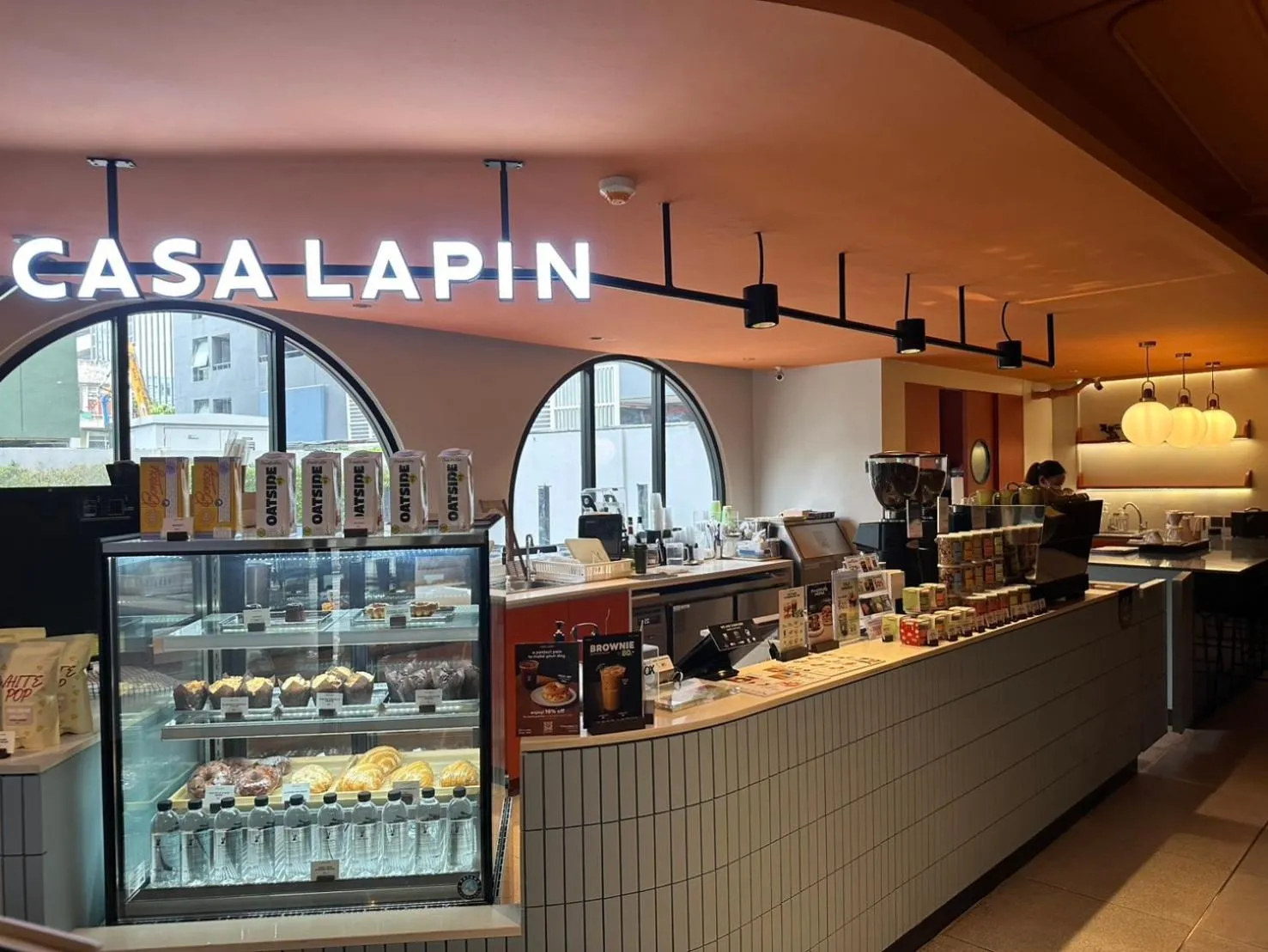 Food and drinks in The Quarter Ratchathewi by UHG