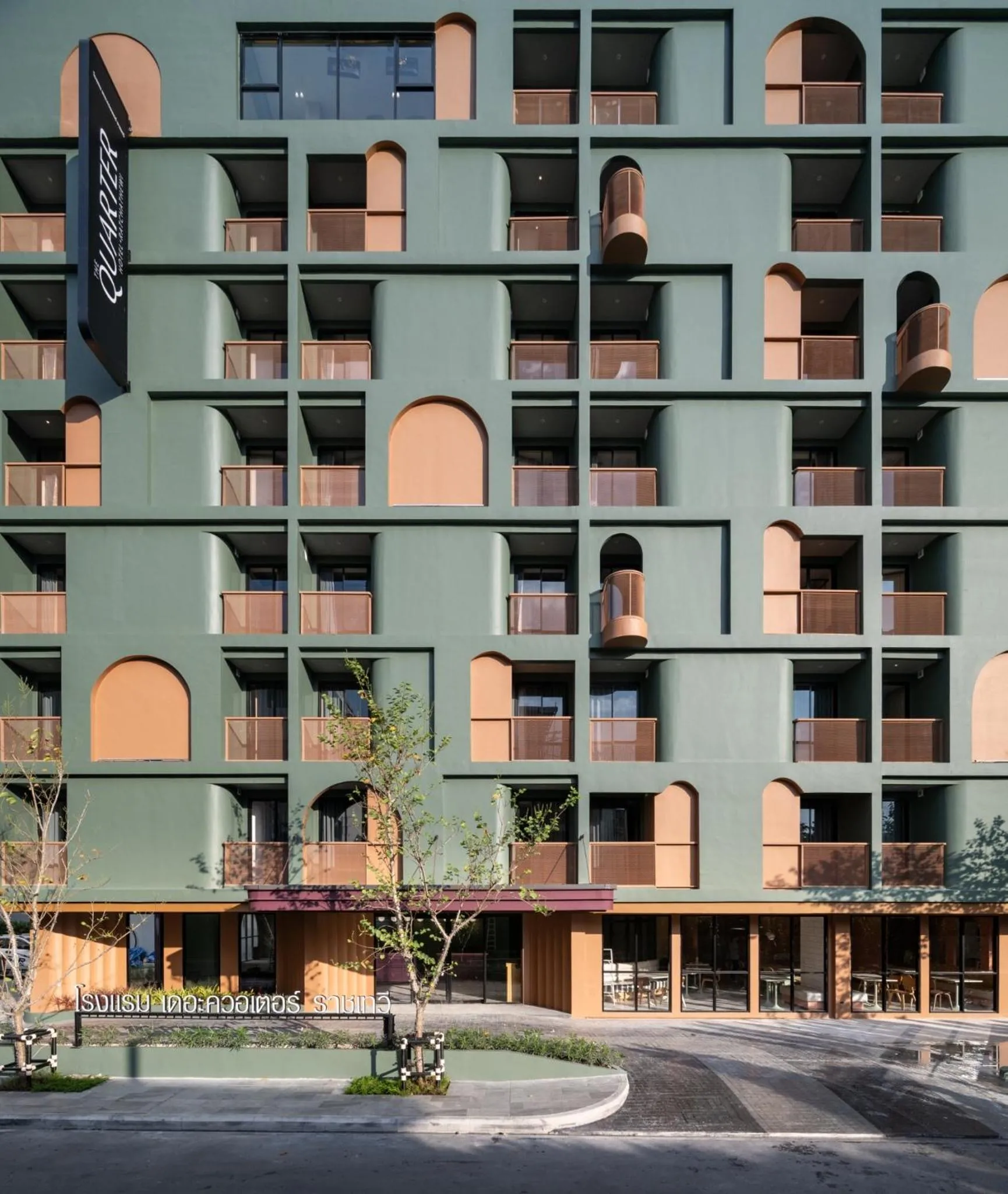 Property building in The Quarter Ratchathewi by UHG