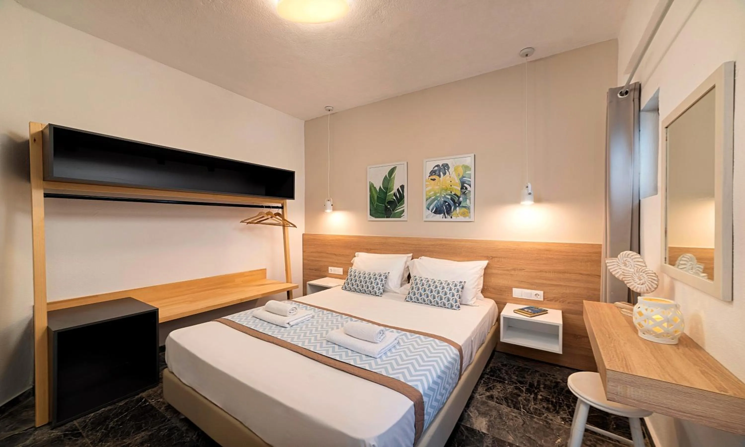 Bedroom, Bed in Welcome Apts