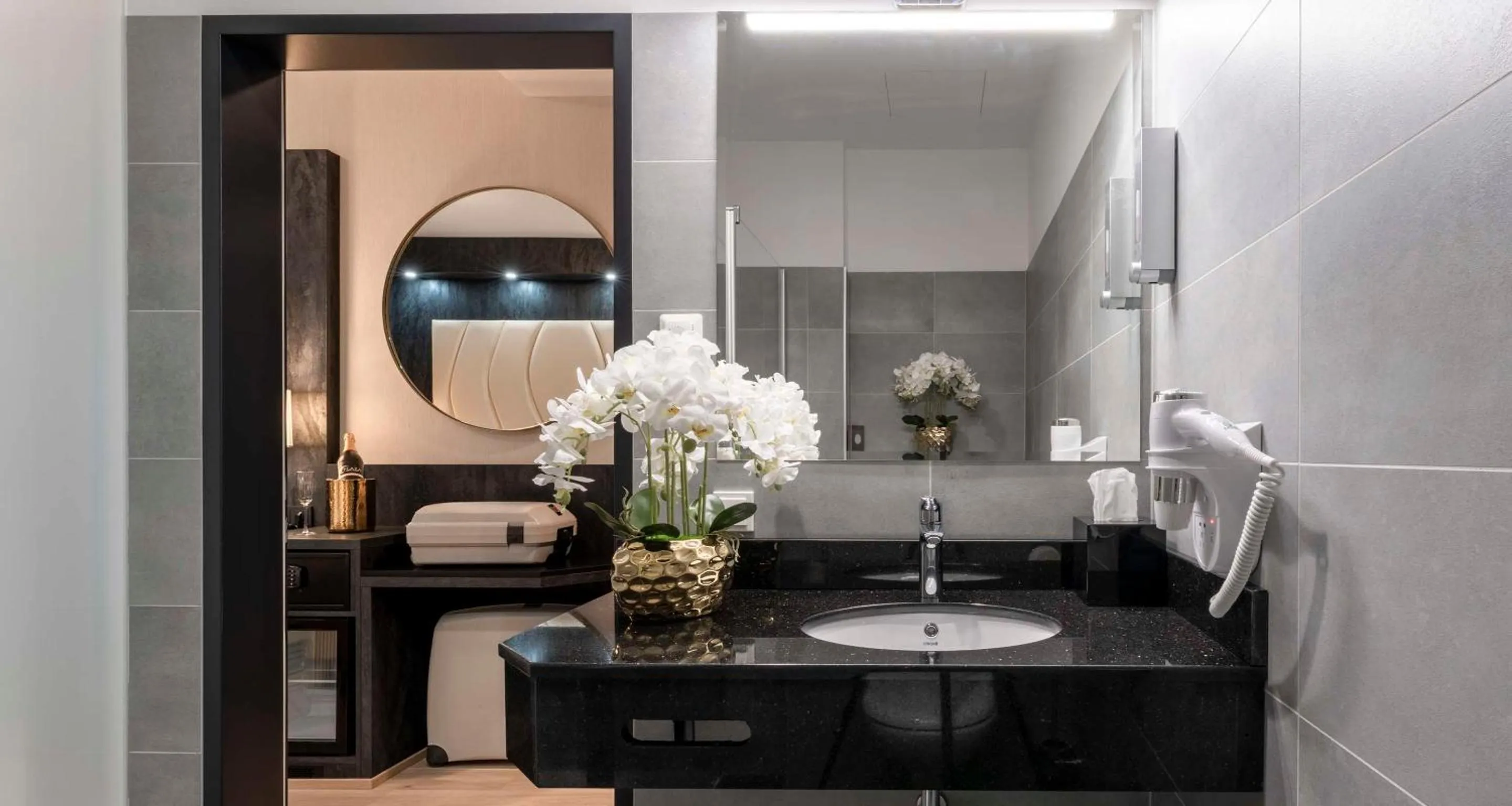 Bathroom in PLAZA INN Wiener Neustadt, BW Signature Collection