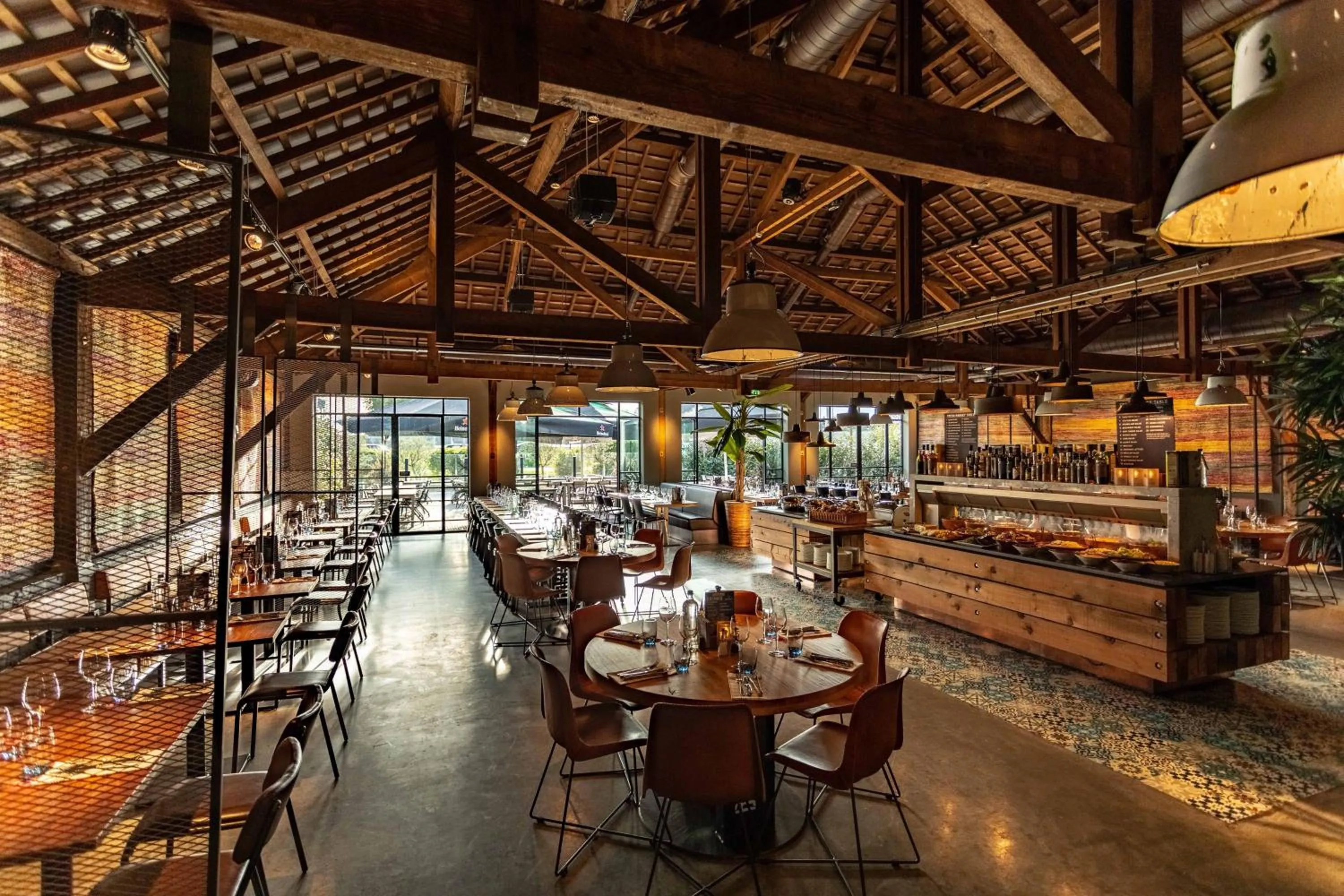 Lounge or bar in Courtyard by Marriott Amsterdam Airport