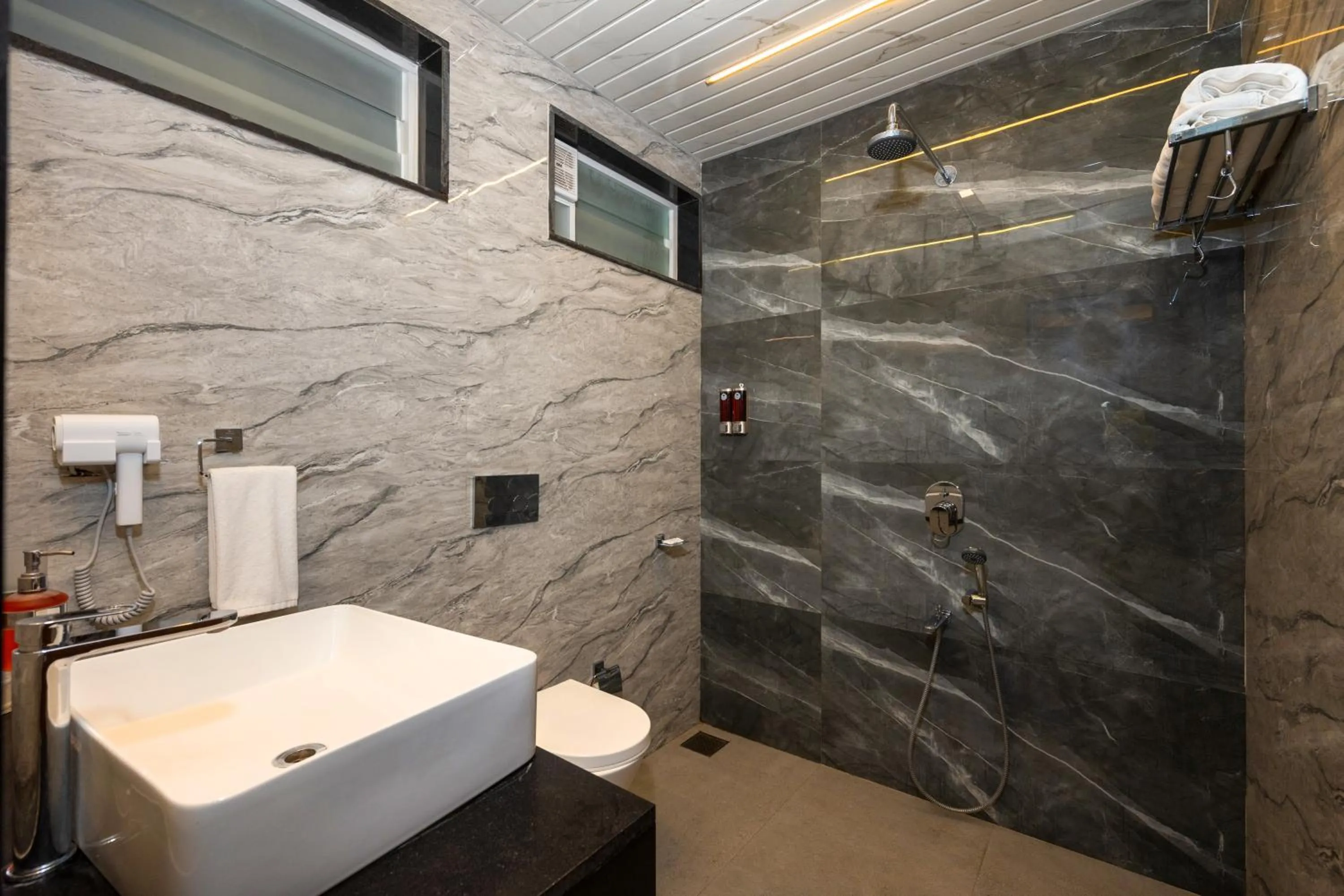 Freesia Resort by Express Inn