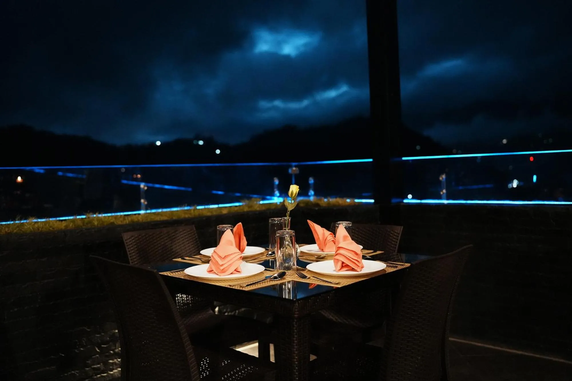 Dining area in Viceroy Luxury Mountain Resort and Spa