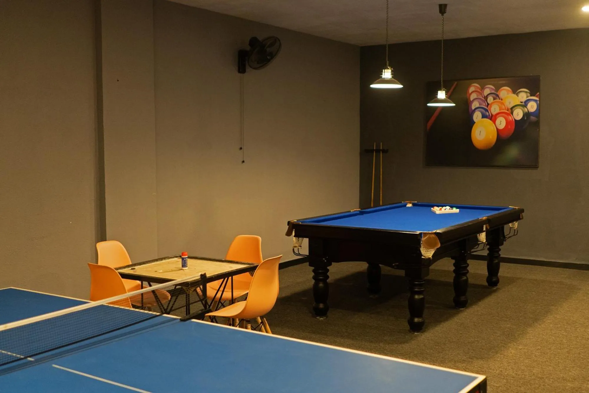 Billiard in Viceroy Luxury Mountain Resort and Spa