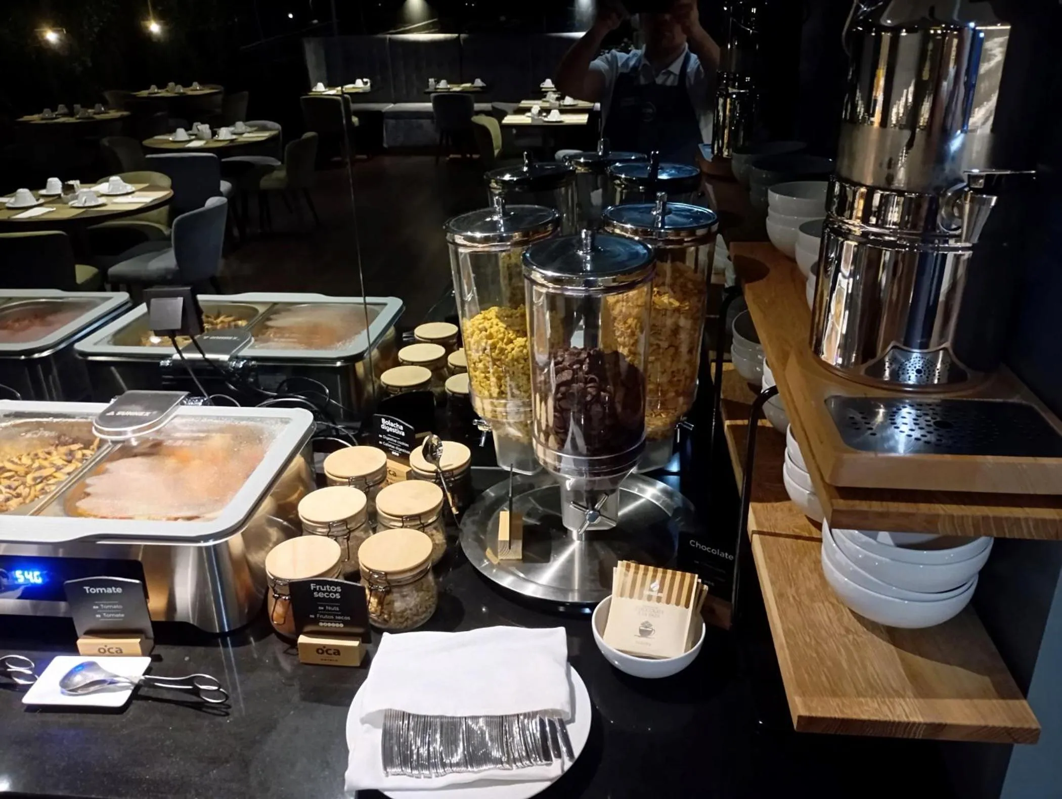 Breakfast in Bom Sucesso Hotel by gaiarooms