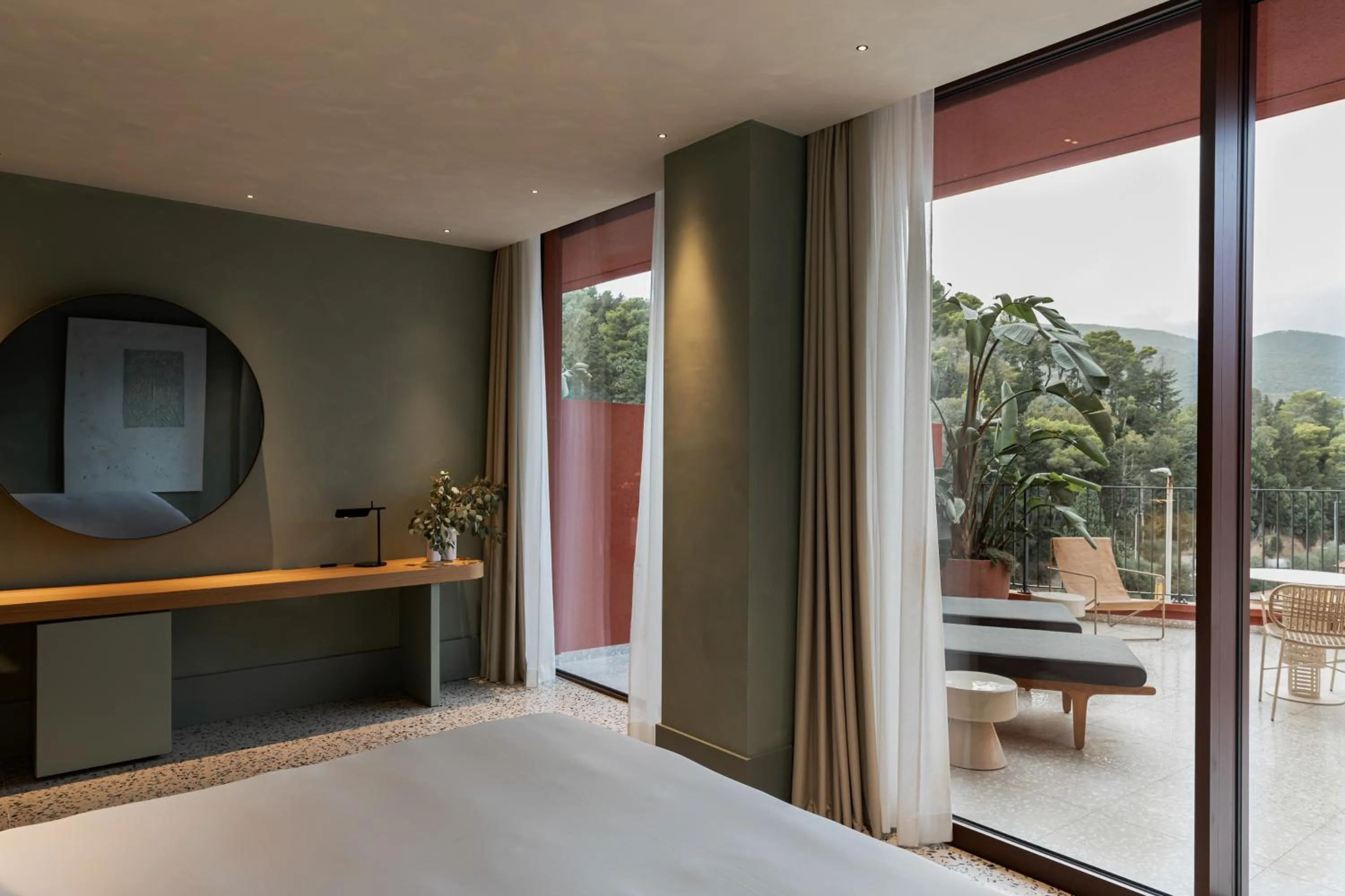 TV and multimedia, Bed in La Roqqa